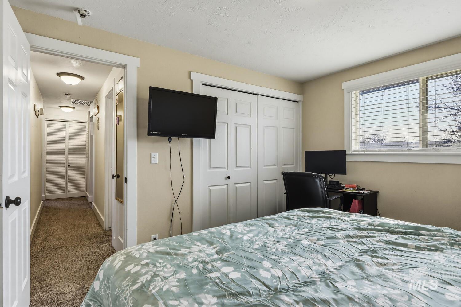 10087 W Vixen Drive, Boise, Idaho 83709, 3 Bedrooms, 1 Bathroom, Residential For Sale, Price $369,000,MLS 98976349