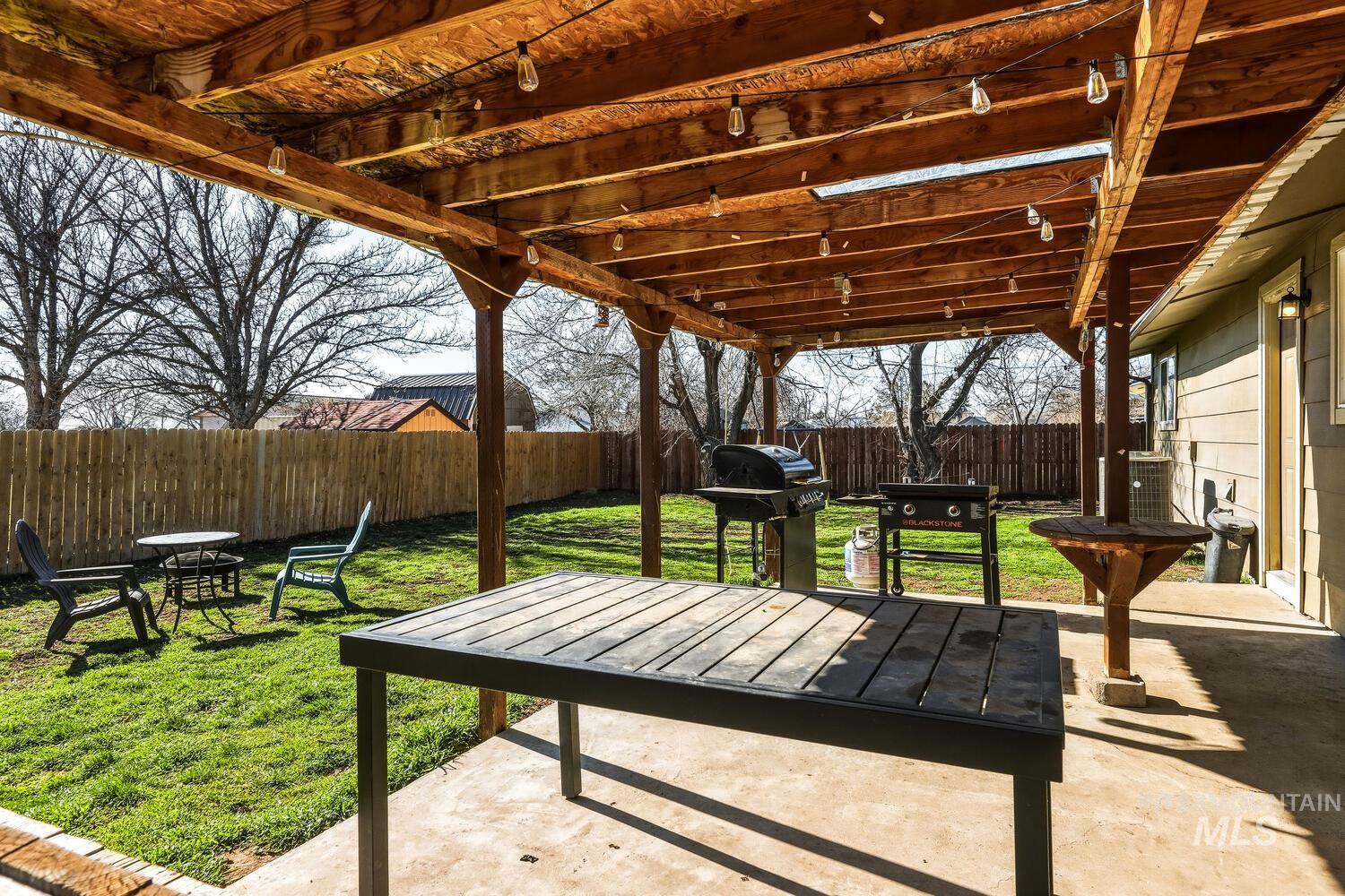 10087 W Vixen Drive, Boise, Idaho 83709, 3 Bedrooms, 1 Bathroom, Residential For Sale, Price $369,000,MLS 98976349