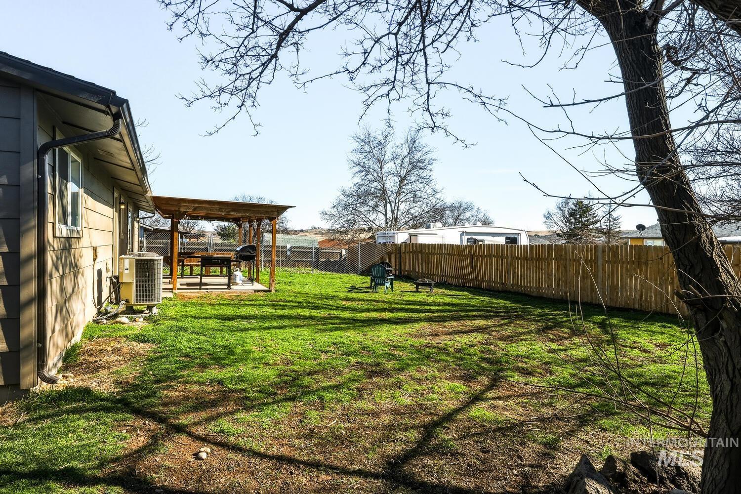 10087 W Vixen Drive, Boise, Idaho 83709, 3 Bedrooms, 1 Bathroom, Residential For Sale, Price $369,000,MLS 98976349