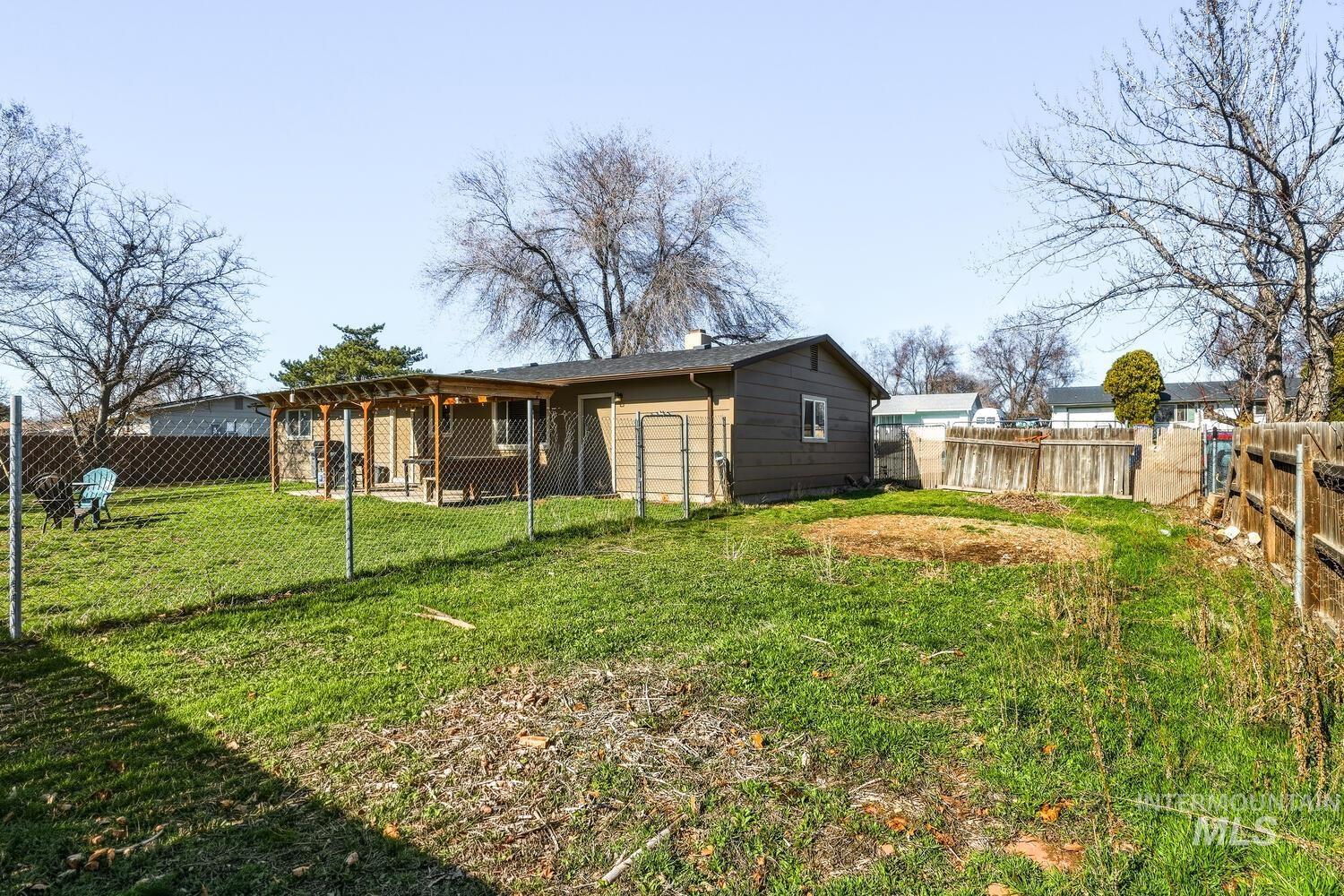 10087 W Vixen Drive, Boise, Idaho 83709, 3 Bedrooms, 1 Bathroom, Residential For Sale, Price $369,000,MLS 98976349