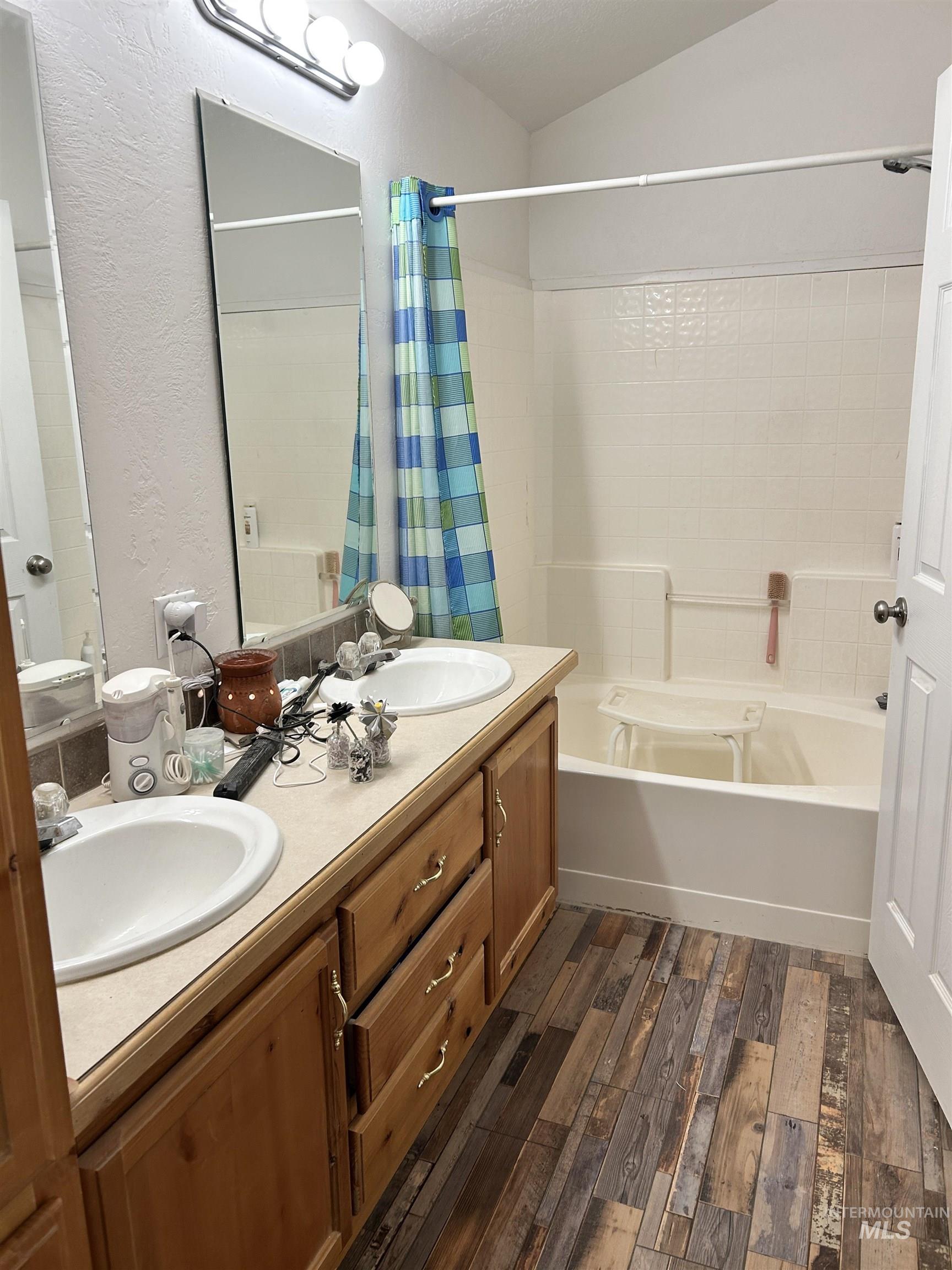 8241 Butte, Melba, Idaho 83641, 3 Bedrooms, 2 Bathrooms, Residential For Sale, Price $799,900,MLS 98976354