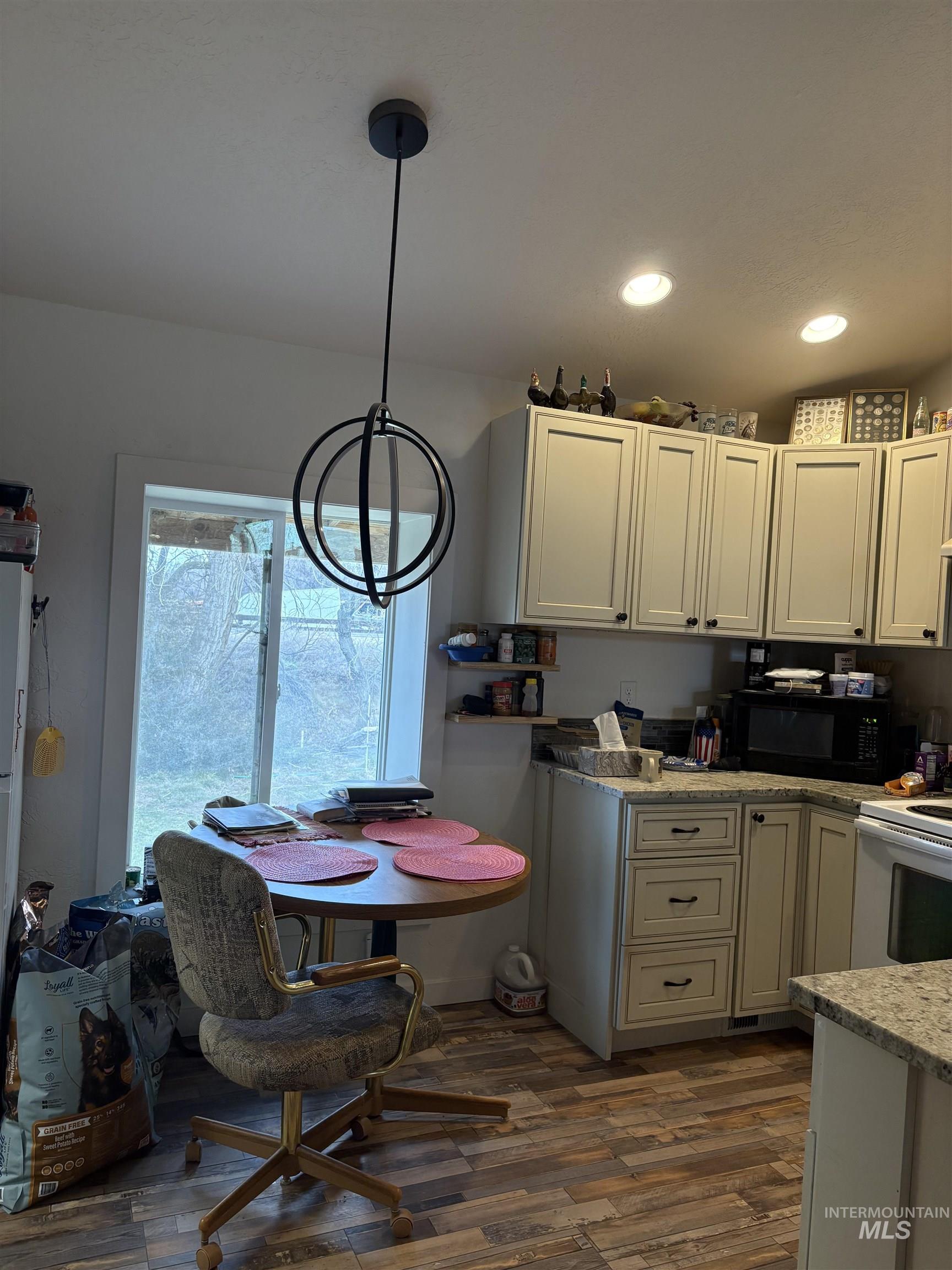 8241 Butte, Melba, Idaho 83641, 3 Bedrooms, 2 Bathrooms, Residential For Sale, Price $764,900, 98976354