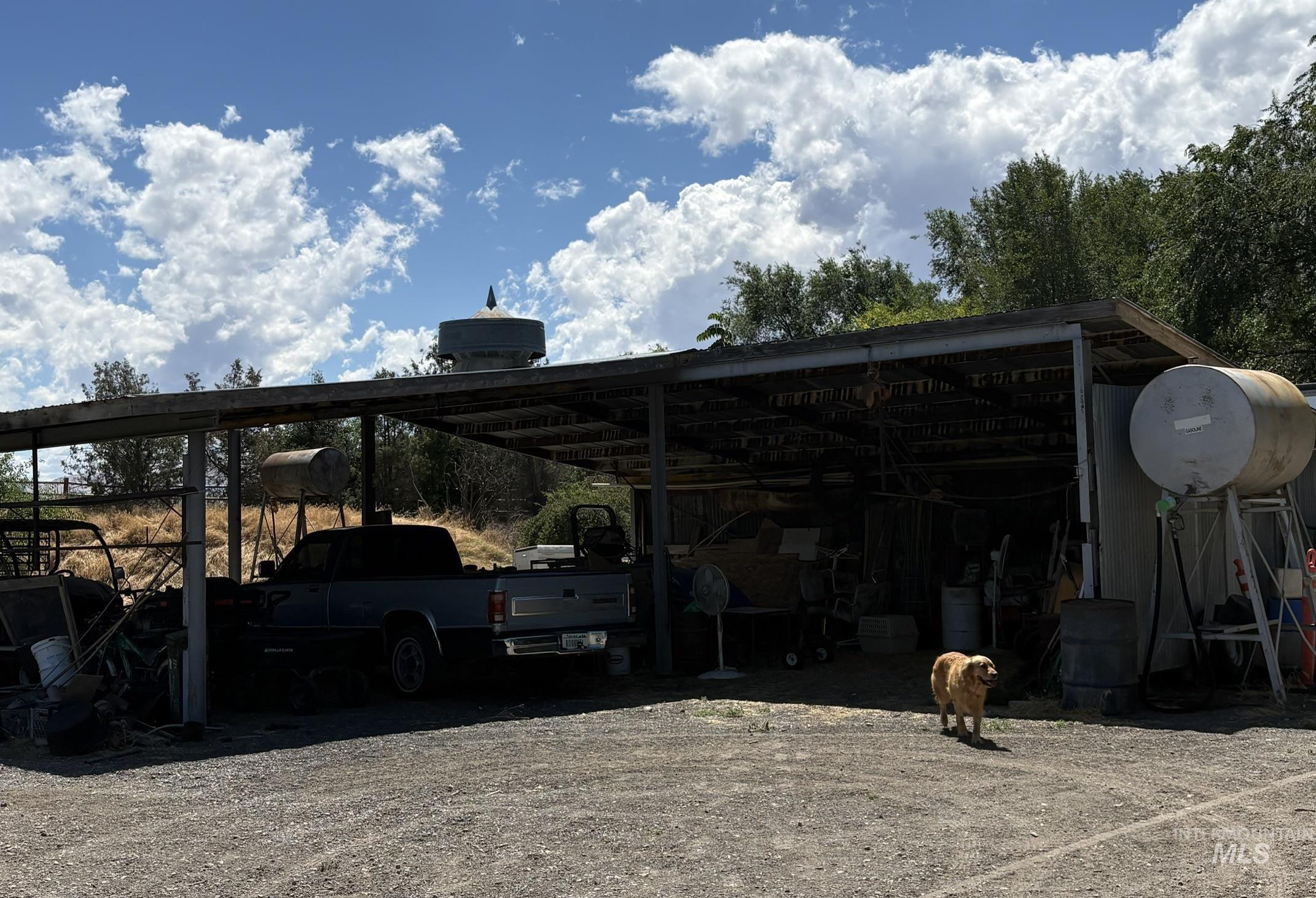 8241 Butte, Melba, Idaho 83641, 3 Bedrooms, 2 Bathrooms, Residential For Sale, Price $759,900,MLS 98976354