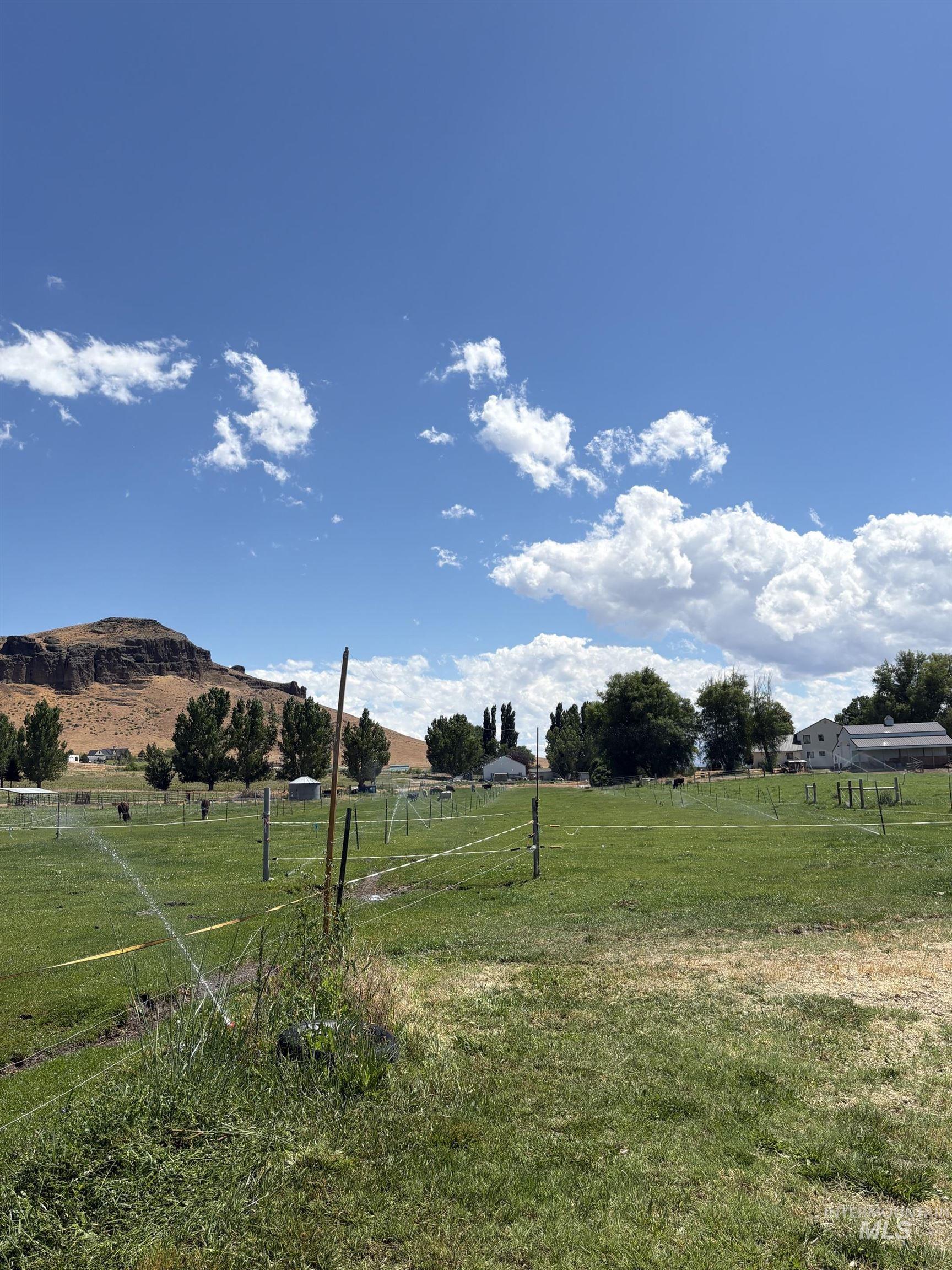 8241 Butte, Melba, Idaho 83641, 3 Bedrooms, 2 Bathrooms, Residential For Sale, Price $759,900,MLS 98976354