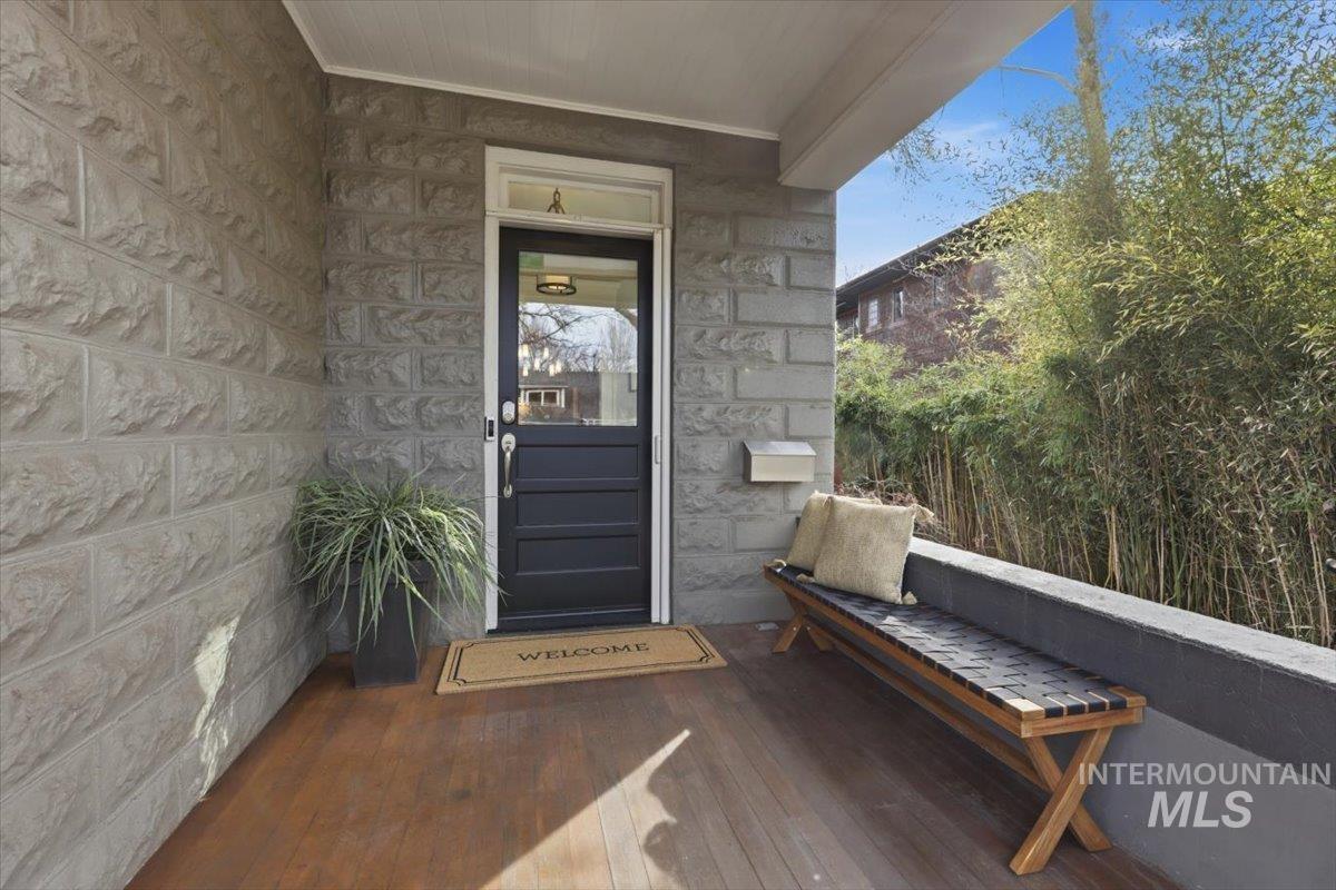 1212 N 18th St, Boise, Idaho 83702, 4 Bedrooms, 3.5 Bathrooms, Residential For Sale, Price $1,350,000, 98976355