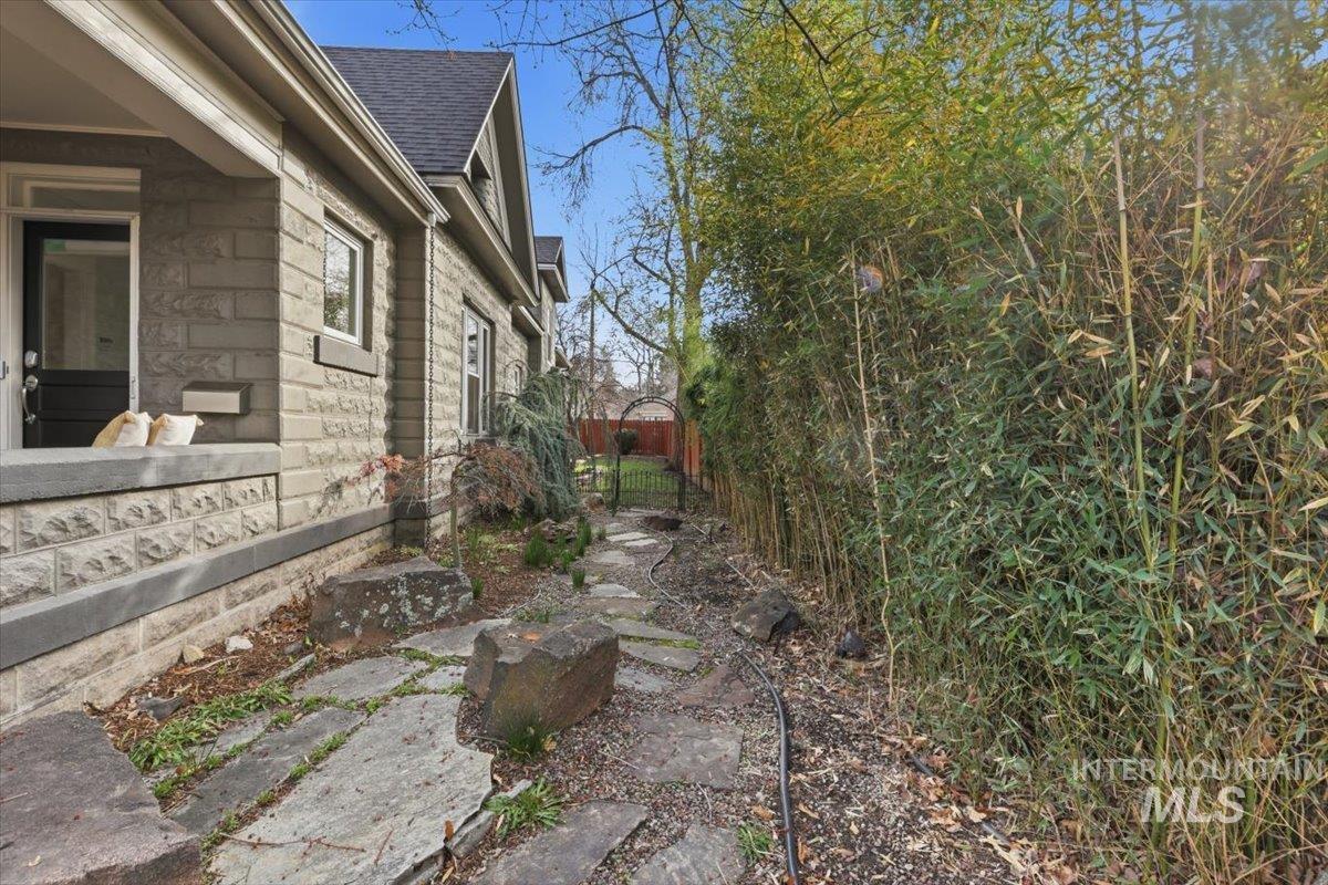 1212 N 18th St, Boise, Idaho 83702, 4 Bedrooms, 3.5 Bathrooms, Residential For Sale, Price $1,350,000, 98976355