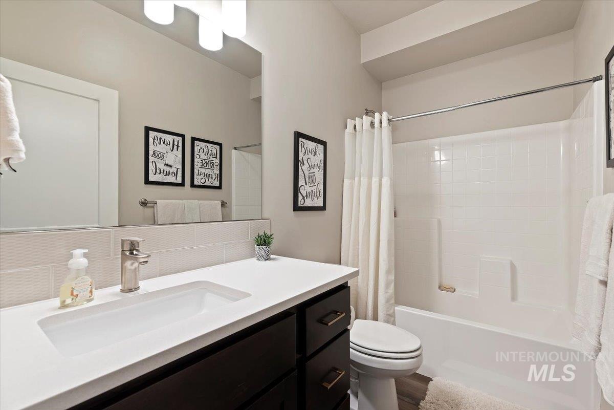 314 Broken Creek, McCall, Idaho 83638, 3 Bedrooms, 3 Bathrooms, Residential For Sale, Price $569,900,MLS 98976358