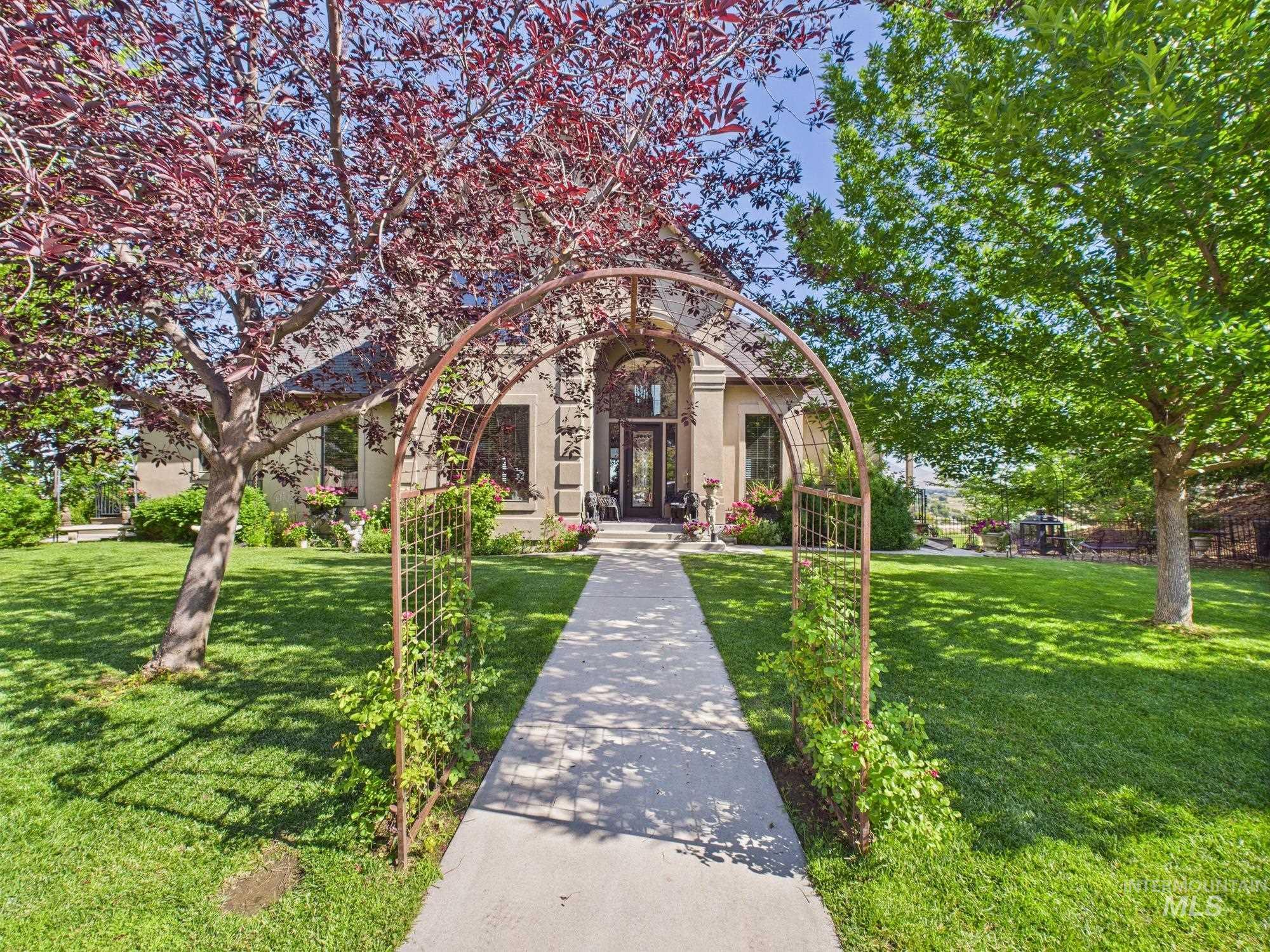 4515 Old Freeze Out, Emmett, Idaho 83617, 4 Bedrooms, 3.5 Bathrooms, Residential For Sale, Price $1,195,000,MLS 98976359