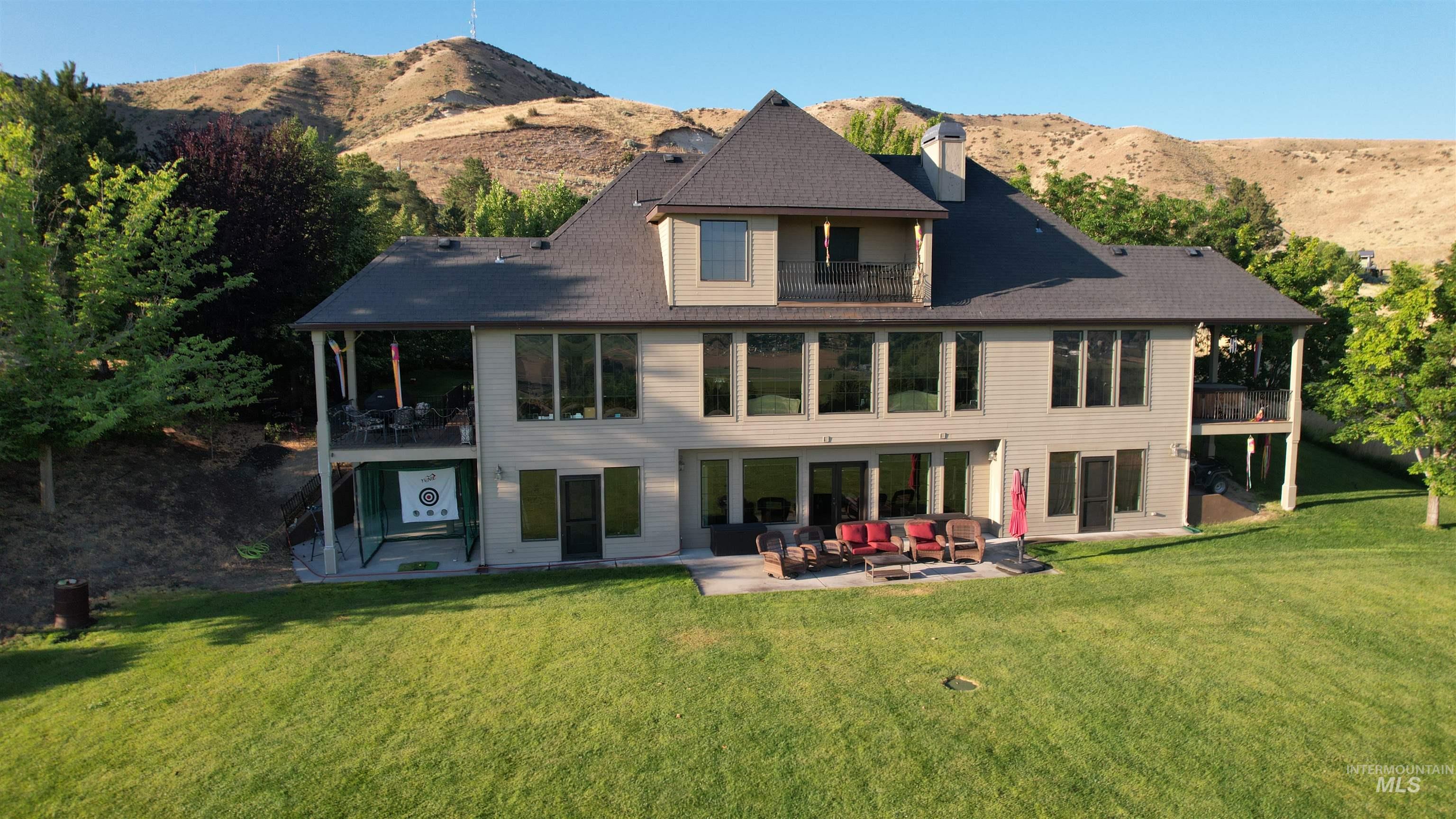 4515 Old Freeze Out, Emmett, Idaho 83617, 4 Bedrooms, 3.5 Bathrooms, Residential For Sale, Price $1,195,000,MLS 98976359