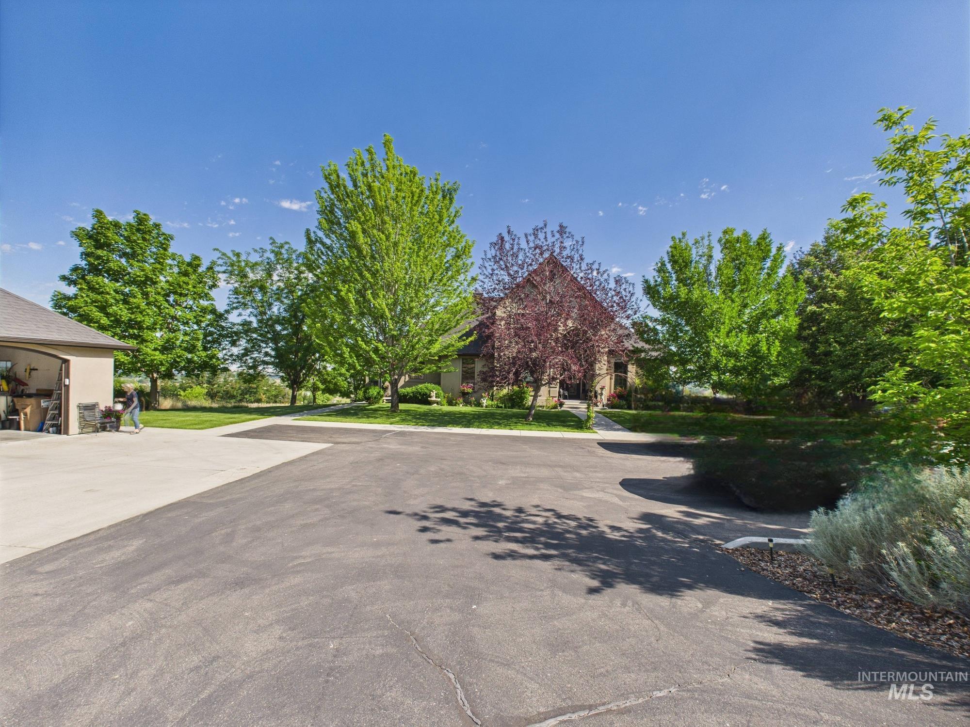 4515 Old Freeze Out, Emmett, Idaho 83617, 4 Bedrooms, 3.5 Bathrooms, Residential For Sale, Price $1,195,000,MLS 98976359