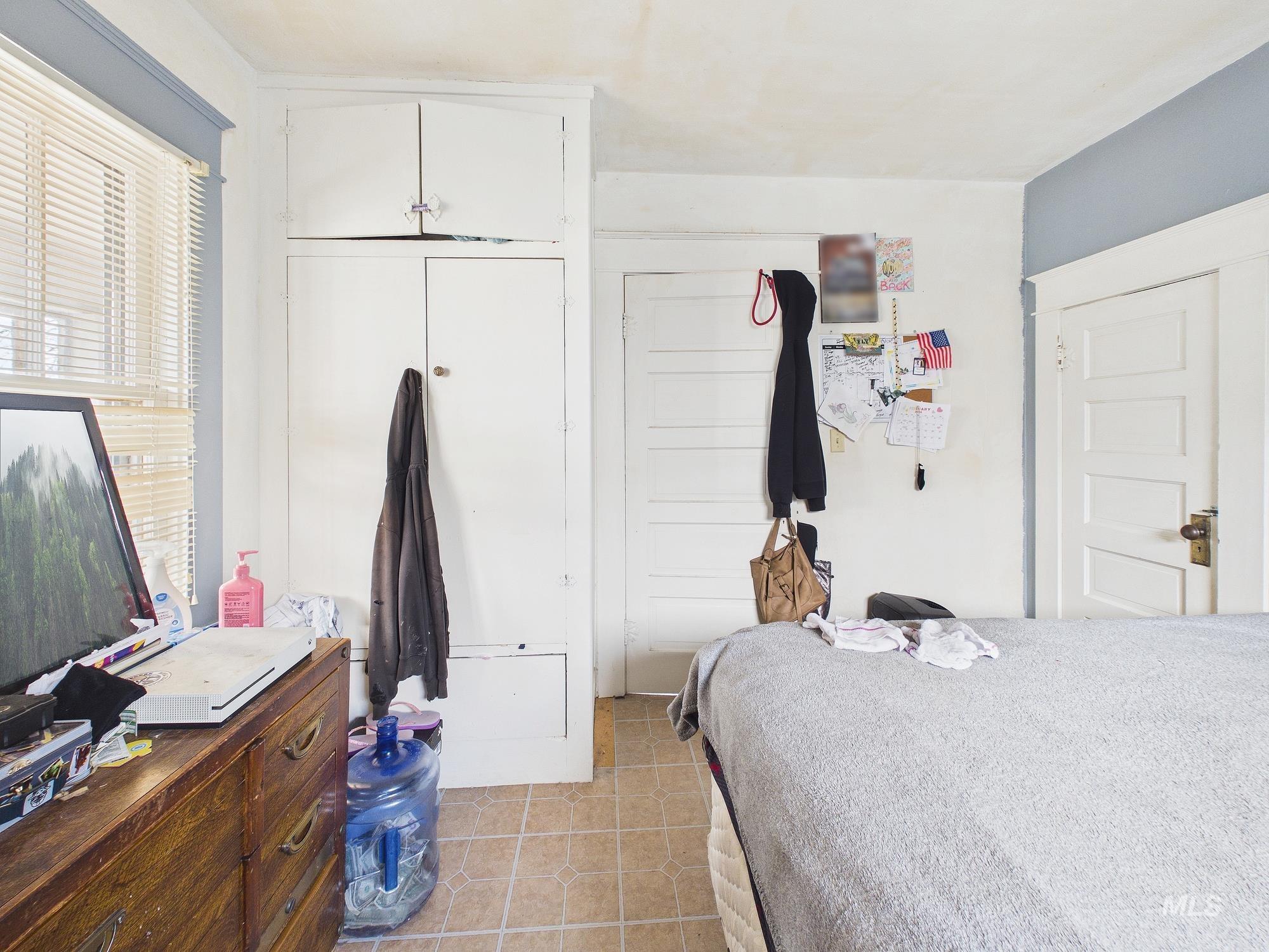 206 W 12th St, Emmett, Idaho 83617, 2 Bedrooms, 1 Bathroom, Residential For Sale, Price $287,600, 98976361