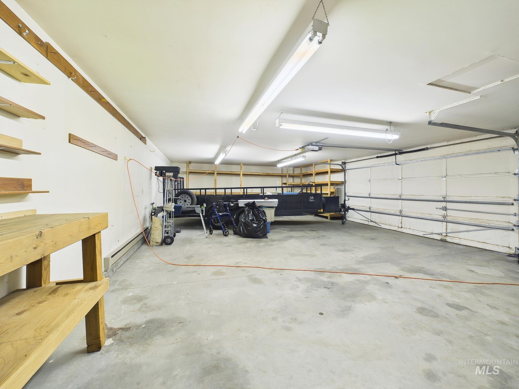 206 W 12th St, Emmett, Idaho 83617, 2 Bedrooms, 1 Bathroom, Residential For Sale, Price $287,600, 98976361