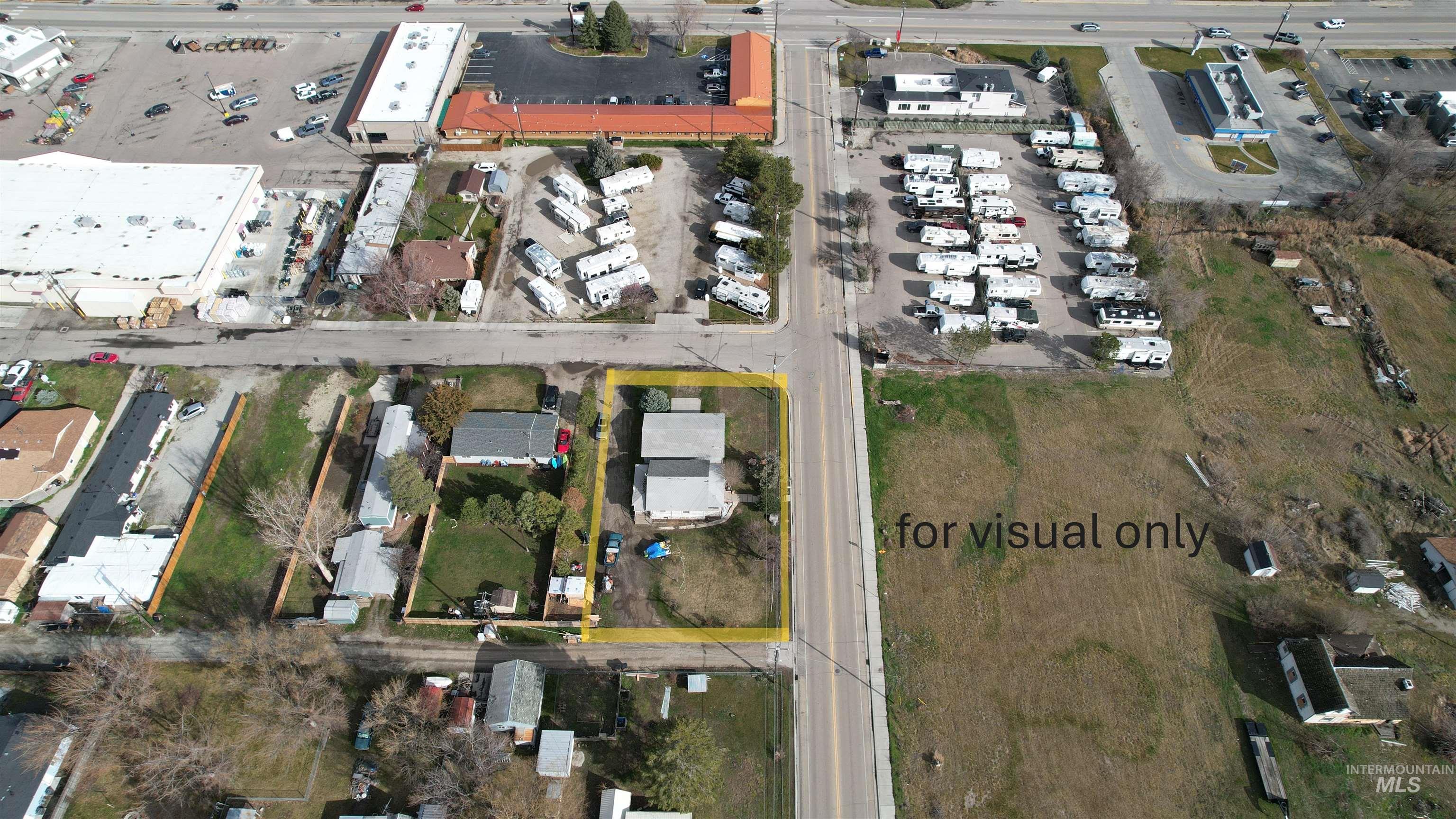 206 W 12th St, Emmett, Idaho 83617, 2 Bedrooms, 1 Bathroom, Residential For Sale, Price $287,600, 98976361