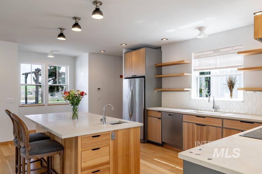 1755 Genesee Troy Rd, Moscow, Idaho 83843, 3 Bedrooms, 3 Bathrooms, Residential For Sale, Price $1,475,000, 98976362