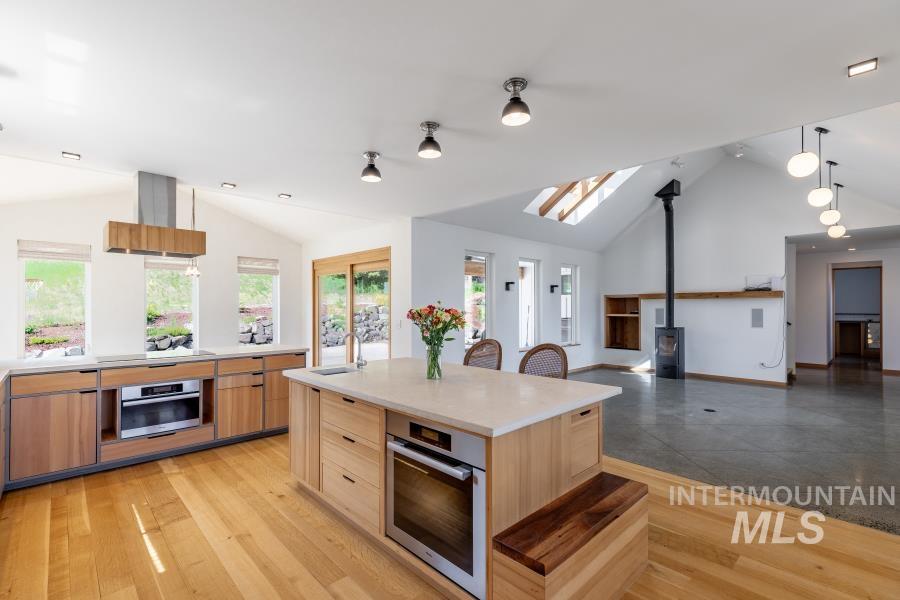 1755 Genesee Troy Rd, Moscow, Idaho 83843, 3 Bedrooms, 3 Bathrooms, Residential For Sale, Price $1,475,000, 98976362