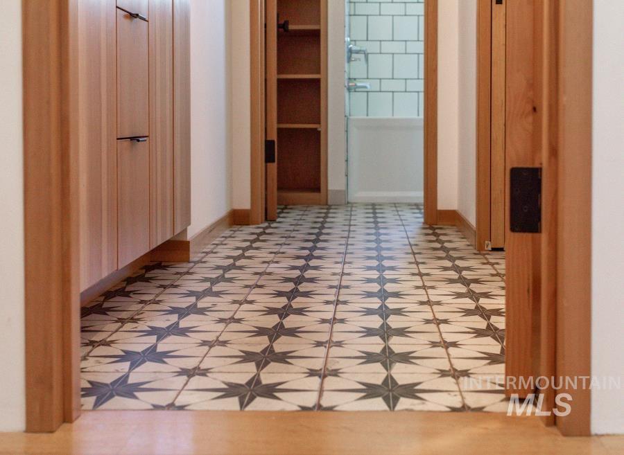 1755 Genesee Troy Rd, Moscow, Idaho 83843, 3 Bedrooms, 3 Bathrooms, Residential For Sale, Price $1,475,000, 98976362