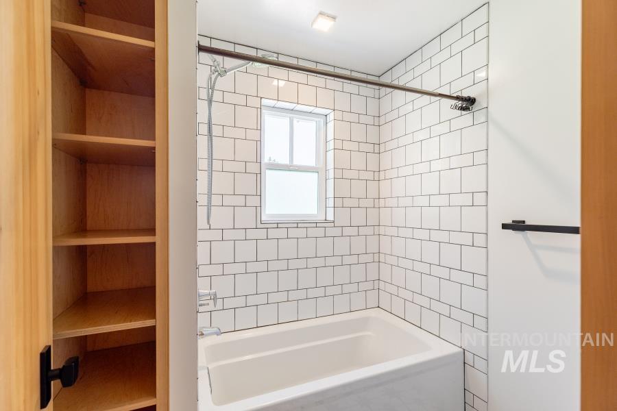 1755 Genesee Troy Rd, Moscow, Idaho 83843, 3 Bedrooms, 3 Bathrooms, Residential For Sale, Price $1,475,000, 98976362