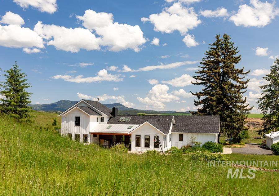 1755 Genesee Troy Rd, Moscow, Idaho 83843, 3 Bedrooms, 3 Bathrooms, Residential For Sale, Price $1,475,000, 98976362