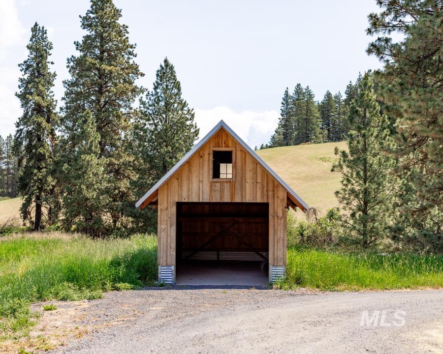 1755 Genesee Troy Rd, Moscow, Idaho 83843, 3 Bedrooms, 3 Bathrooms, Residential For Sale, Price $1,475,000, 98976362