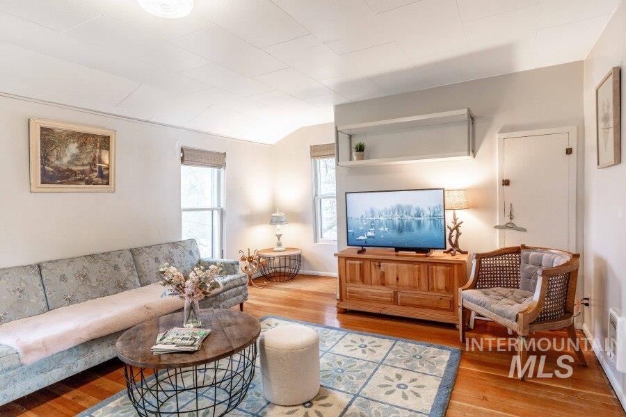 1755 Genesee Troy Rd, Moscow, Idaho 83843, 3 Bedrooms, 3 Bathrooms, Residential For Sale, Price $1,475,000, 98976362