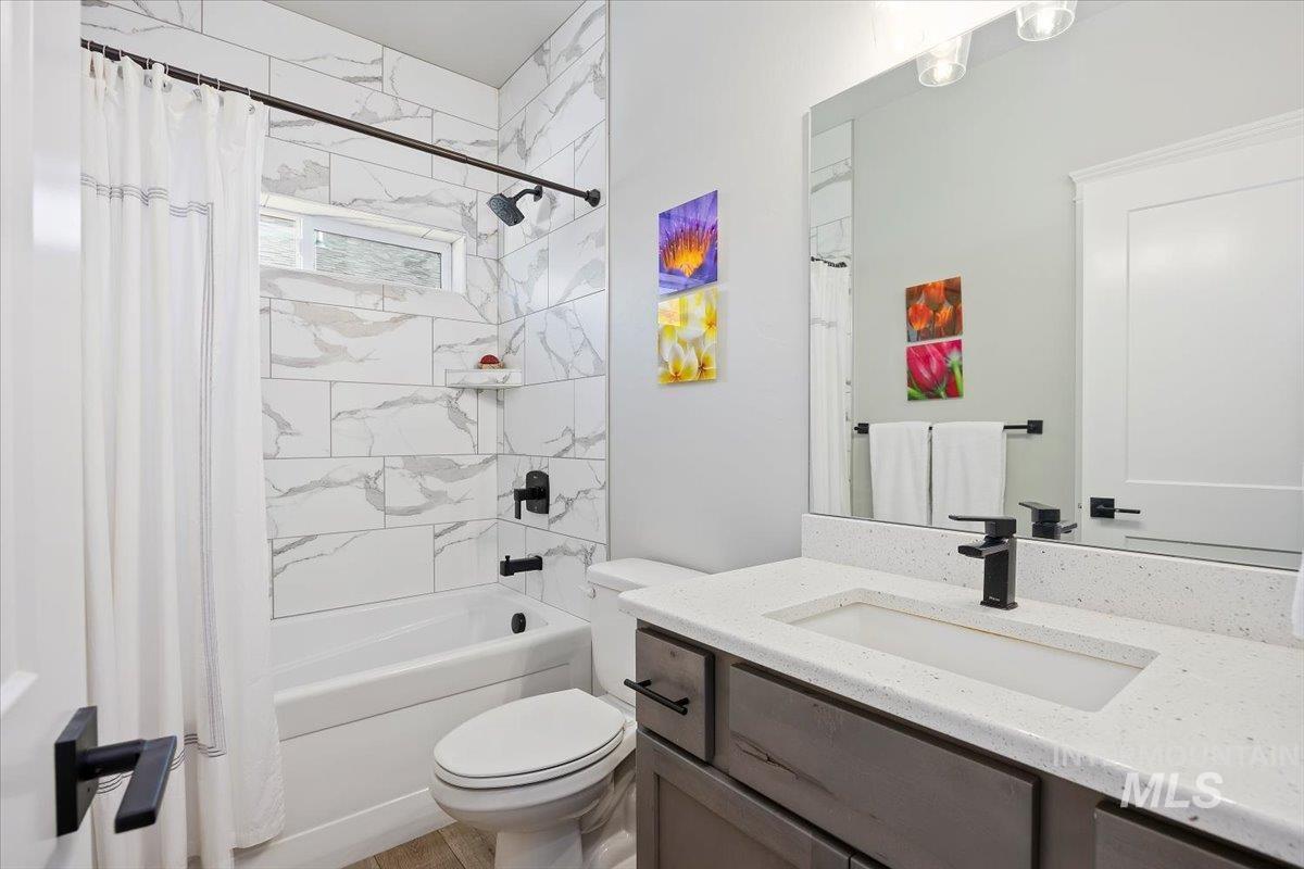 1436 Jump Street, Twin Falls, Idaho 83301, 3 Bedrooms, 2 Bathrooms, Residential For Sale, Price $444,500,MLS 98976363