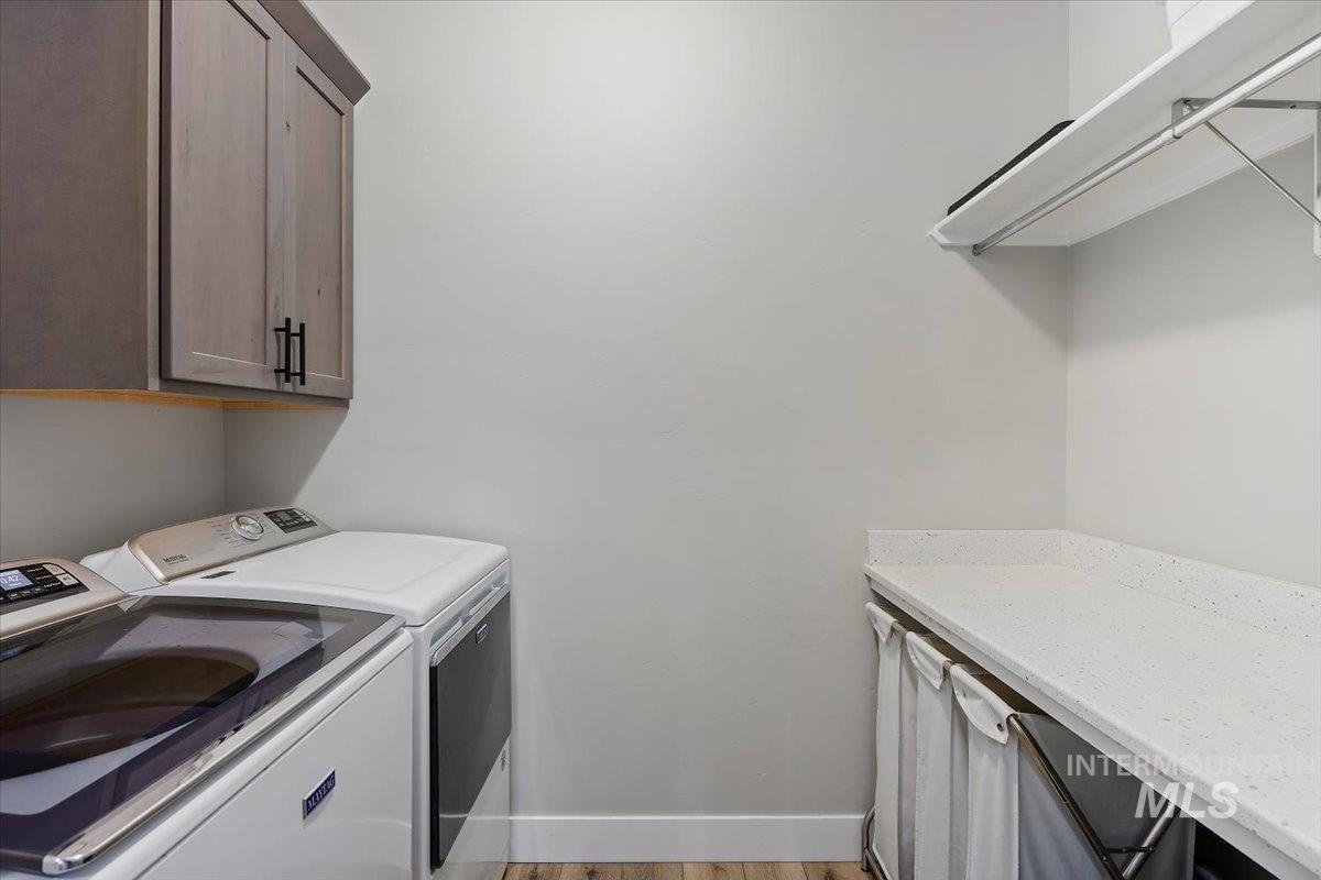 1436 Jump Street, Twin Falls, Idaho 83301, 3 Bedrooms, 2 Bathrooms, Residential For Sale, Price $444,500,MLS 98976363