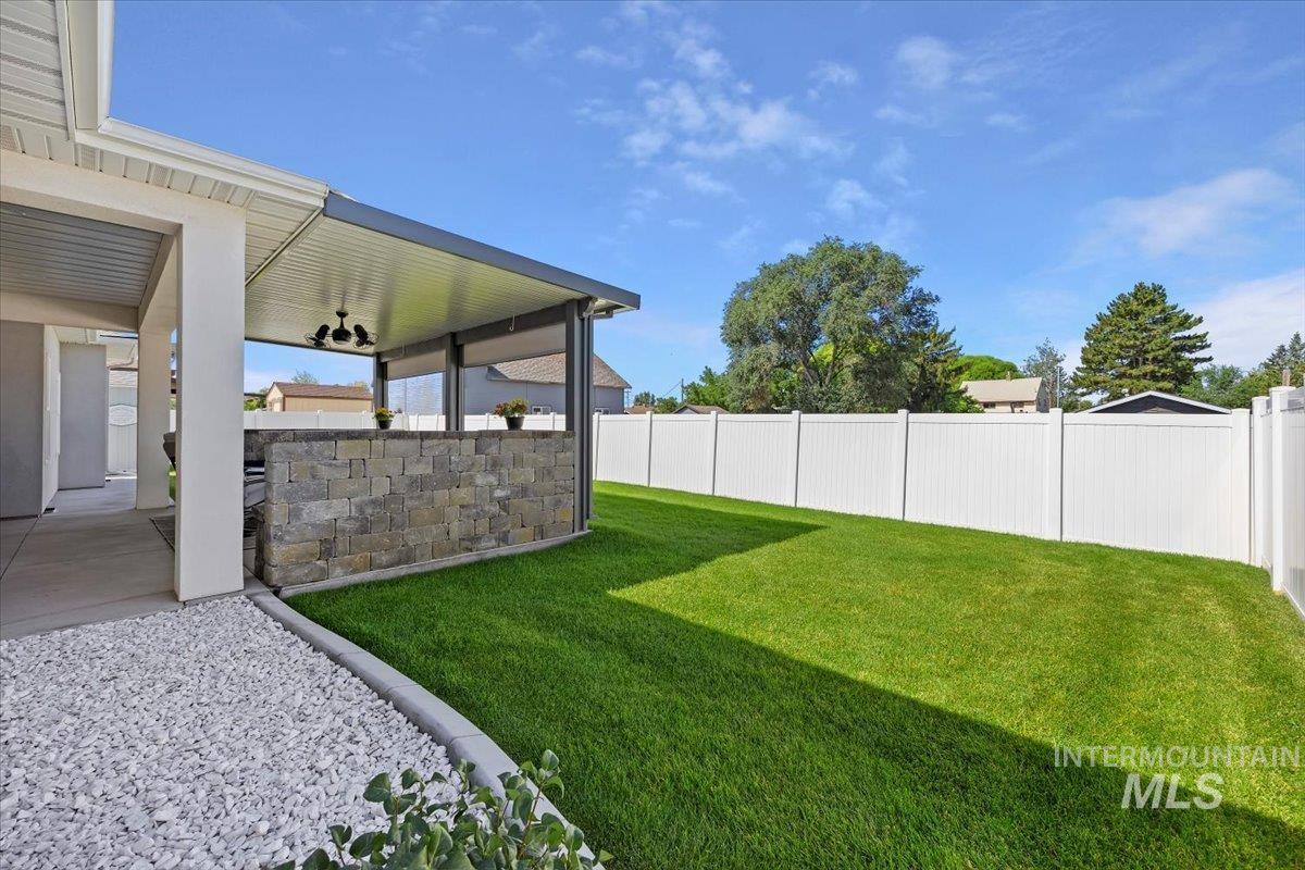 1436 Jump Street, Twin Falls, Idaho 83301, 3 Bedrooms, 2 Bathrooms, Residential For Sale, Price $444,500,MLS 98976363