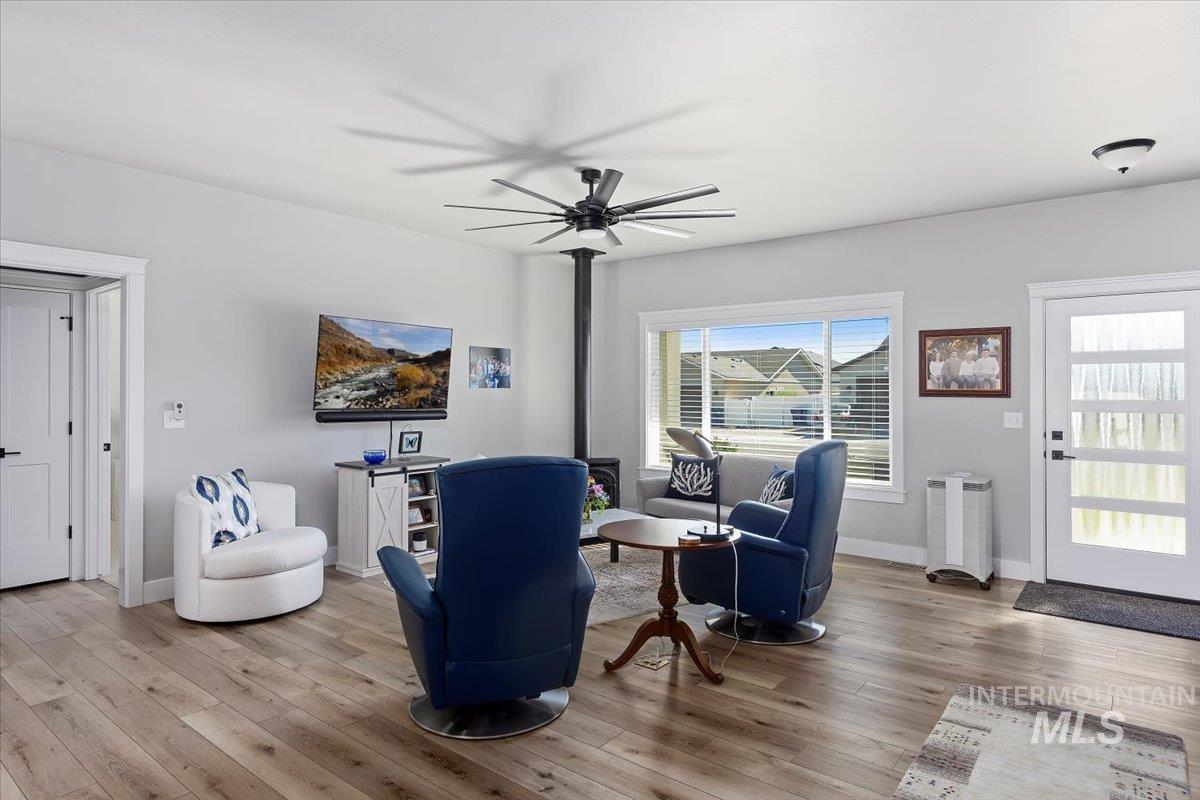 1436 Jump Street, Twin Falls, Idaho 83301, 3 Bedrooms, 2 Bathrooms, Residential For Sale, Price $444,500,MLS 98976363