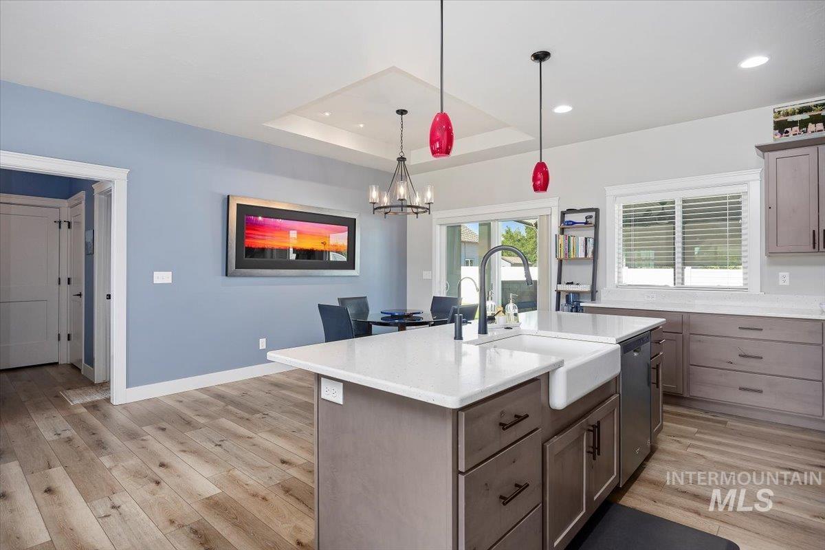 1436 Jump Street, Twin Falls, Idaho 83301, 3 Bedrooms, 2 Bathrooms, Residential For Sale, Price $444,500,MLS 98976363