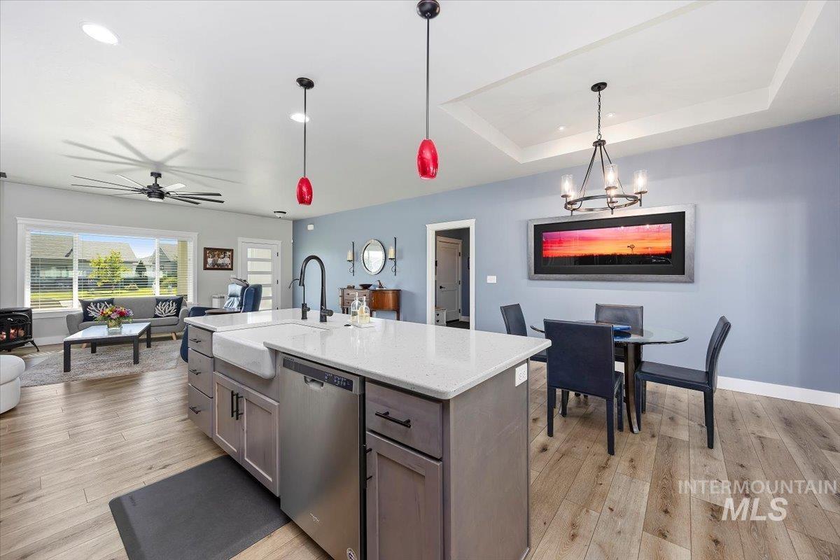 1436 Jump Street, Twin Falls, Idaho 83301, 3 Bedrooms, 2 Bathrooms, Residential For Sale, Price $444,500,MLS 98976363