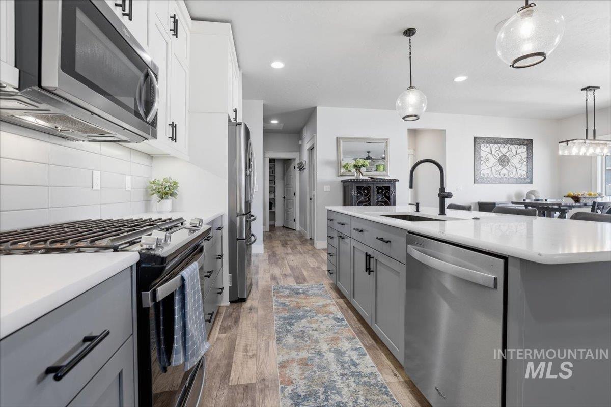 12827 S Milazzo Way, Nampa, Idaho 83686, 3 Bedrooms, 2.5 Bathrooms, Residential For Sale, Price $525,000,MLS 98976364