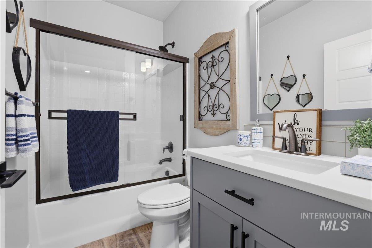 12827 S Milazzo Way, Nampa, Idaho 83686, 3 Bedrooms, 2.5 Bathrooms, Residential For Sale, Price $525,000,MLS 98976364