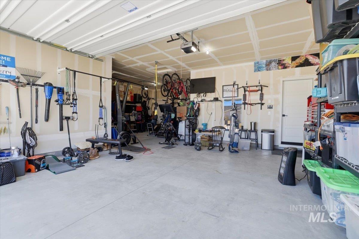 12827 S Milazzo Way, Nampa, Idaho 83686, 3 Bedrooms, 2.5 Bathrooms, Residential For Sale, Price $525,000,MLS 98976364