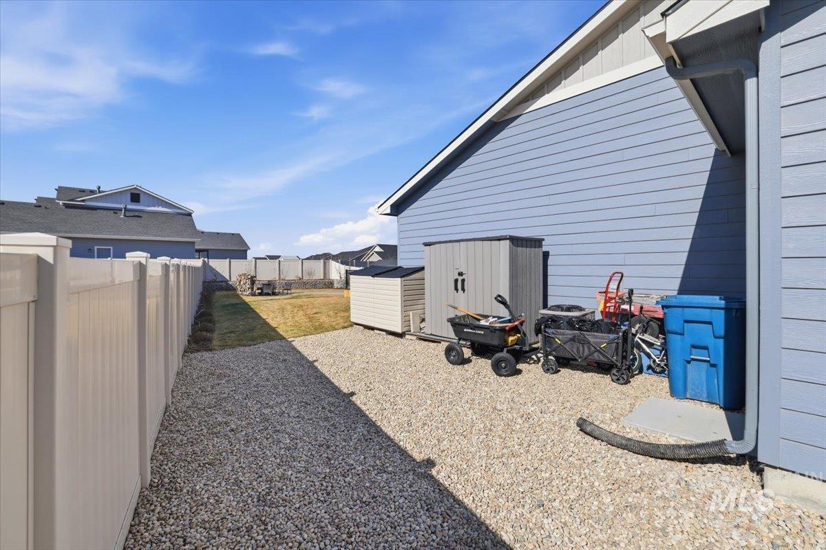 12827 S Milazzo Way, Nampa, Idaho 83686, 3 Bedrooms, 2.5 Bathrooms, Residential For Sale, Price $525,000,MLS 98976364