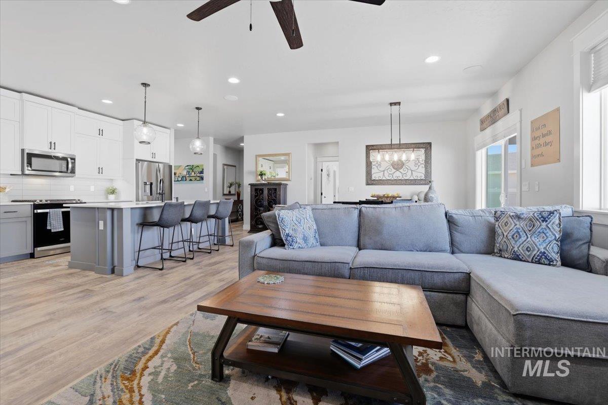 12827 S Milazzo Way, Nampa, Idaho 83686, 3 Bedrooms, 2.5 Bathrooms, Residential For Sale, Price $525,000,MLS 98976364