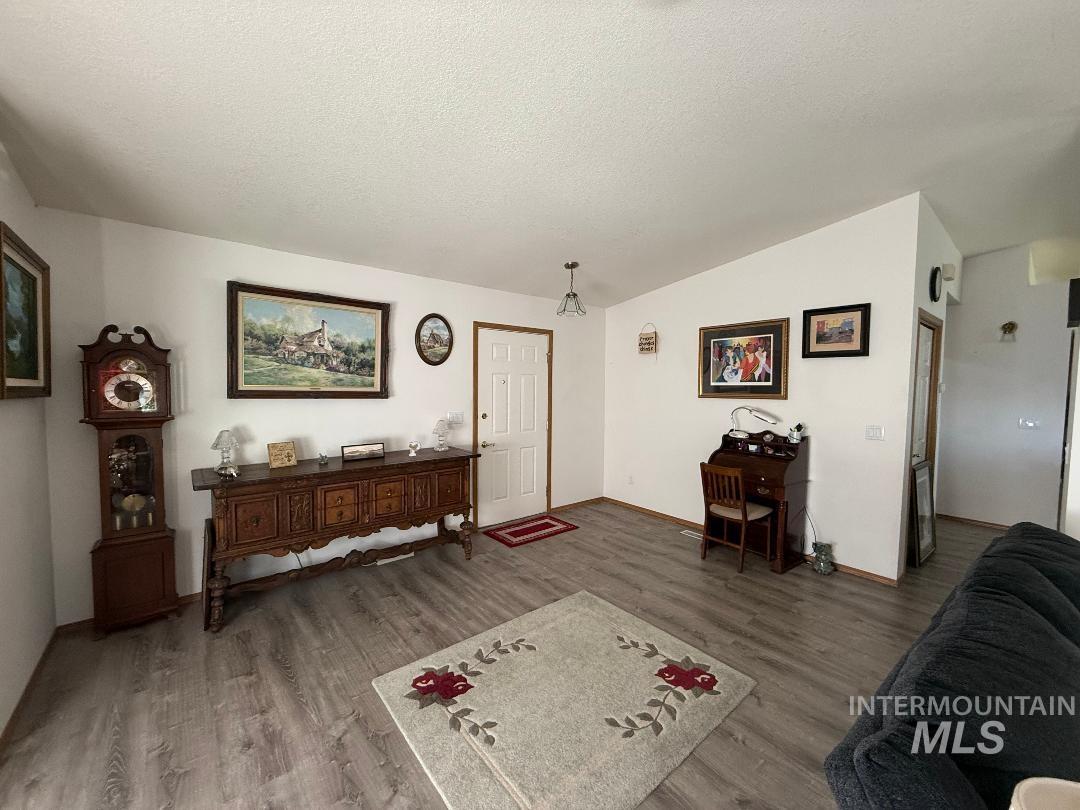 1100 Burnett Dr., Nampa, Idaho 83651, 2 Bedrooms, 2 Bathrooms, Residential For Sale, Price $284,900, 98976366