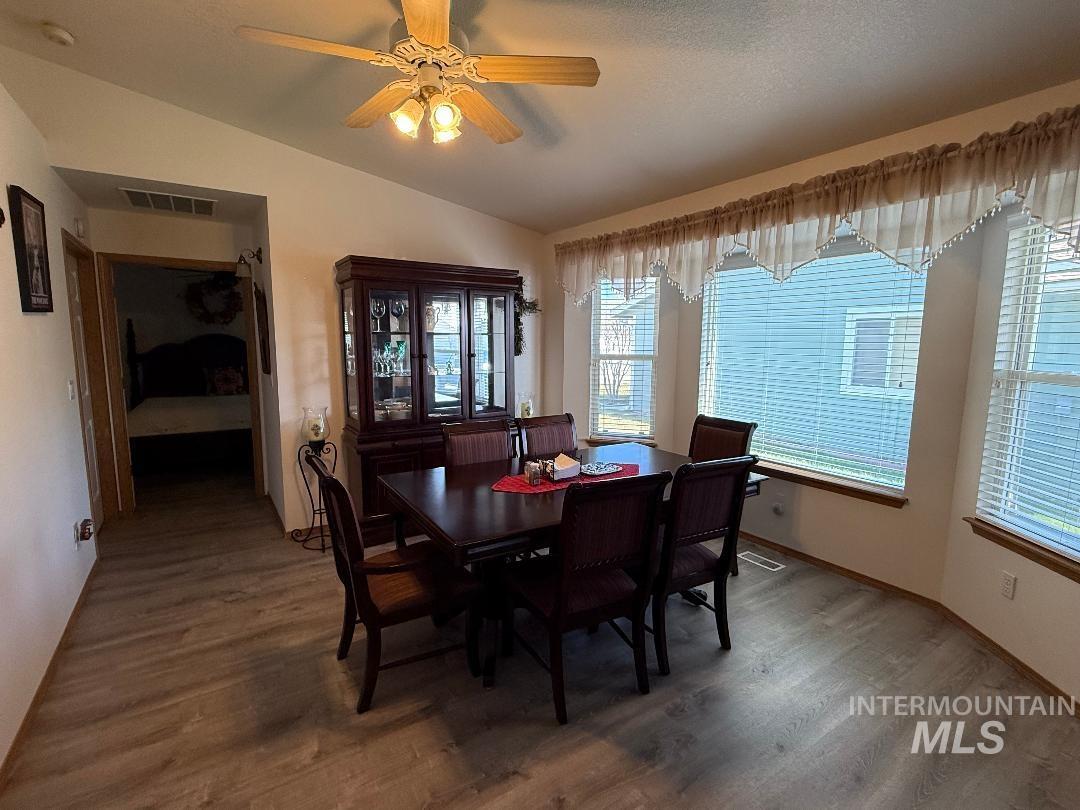 1100 Burnett Dr., Nampa, Idaho 83651, 2 Bedrooms, 2 Bathrooms, Residential For Sale, Price $284,900, 98976366