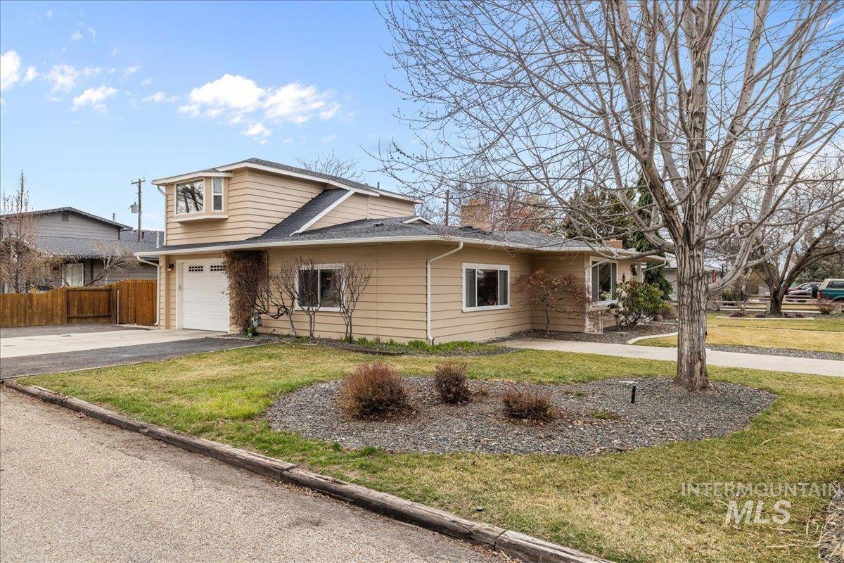 712 SW 4th St, Fruitland, Idaho 83660, 4 Bedrooms, 2 Bathrooms, Residential For Sale, Price $414,900,MLS 98976367