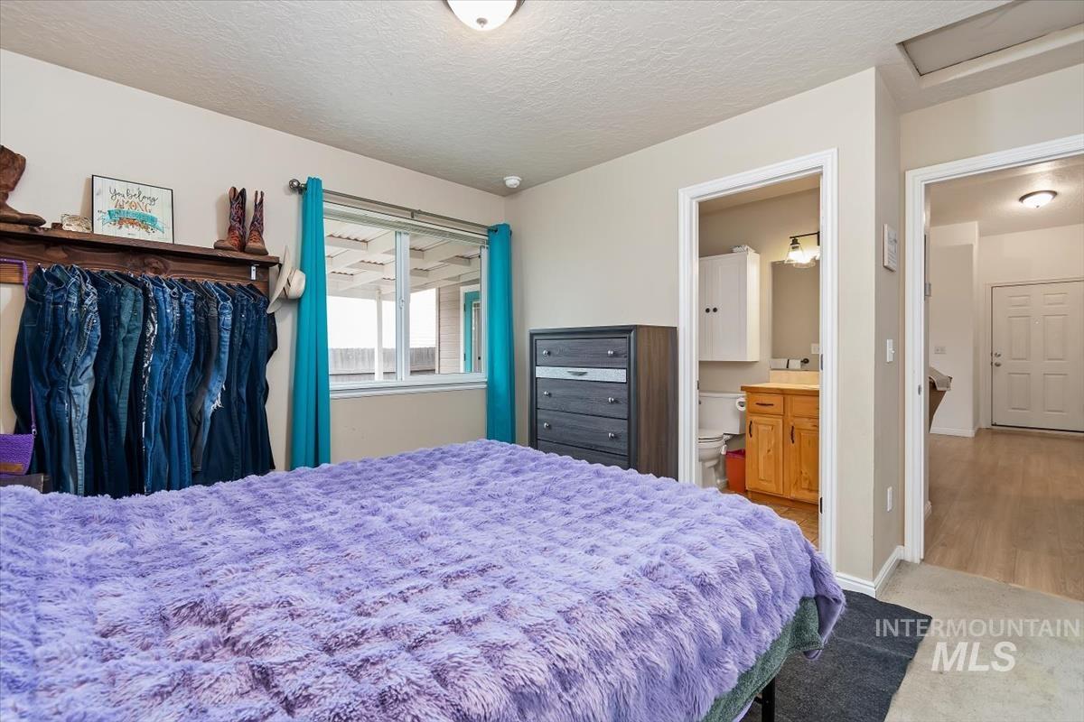 810 Sioux Ave, Emmett, Idaho 83617, 3 Bedrooms, 2 Bathrooms, Residential For Sale, Price $355,000,MLS 98976369