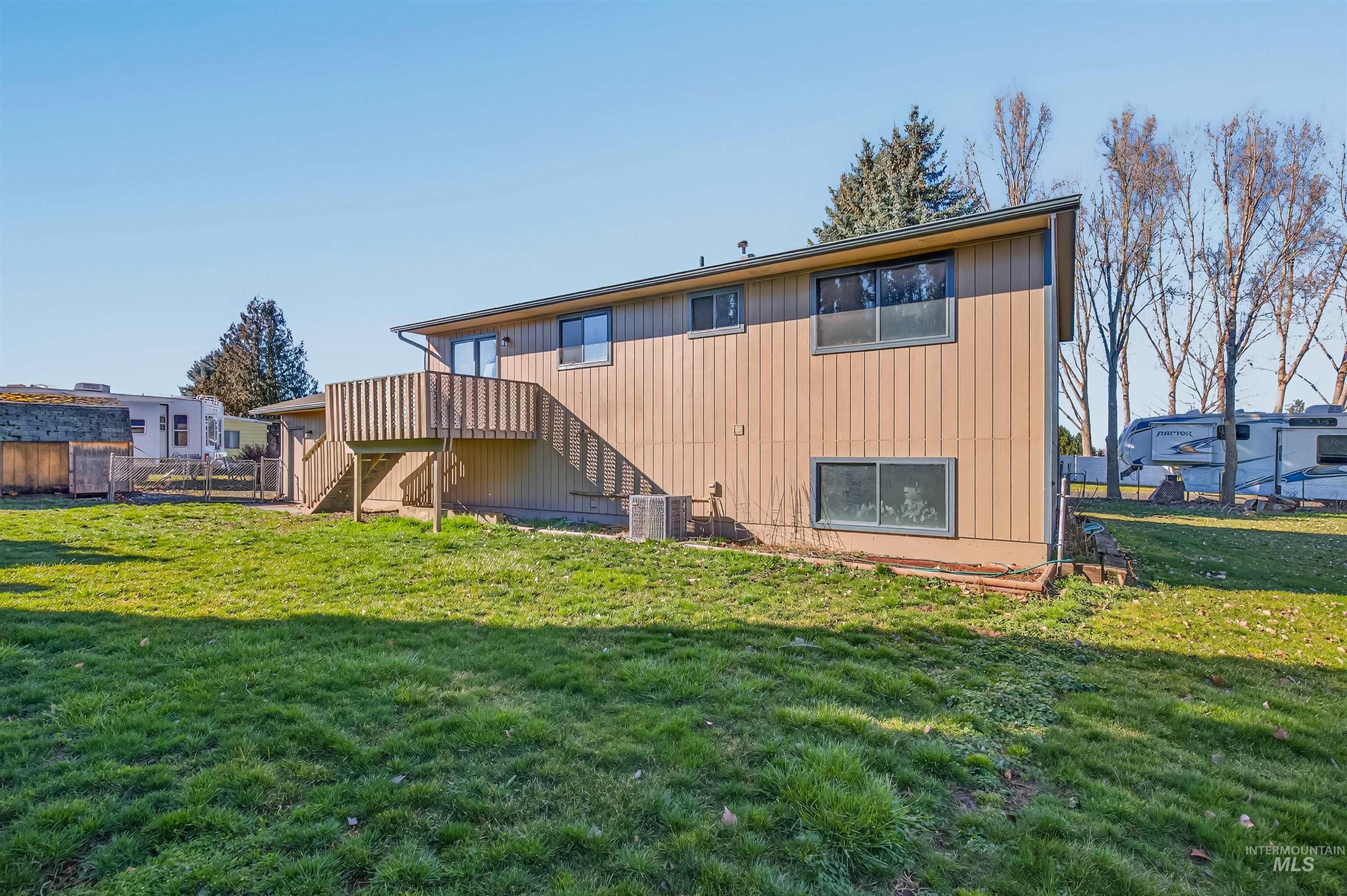 1825 Cedar Ave, Lewiston, Idaho 83501, 4 Bedrooms, 2 Bathrooms, Residential For Sale, Price $379,000,MLS 98976371