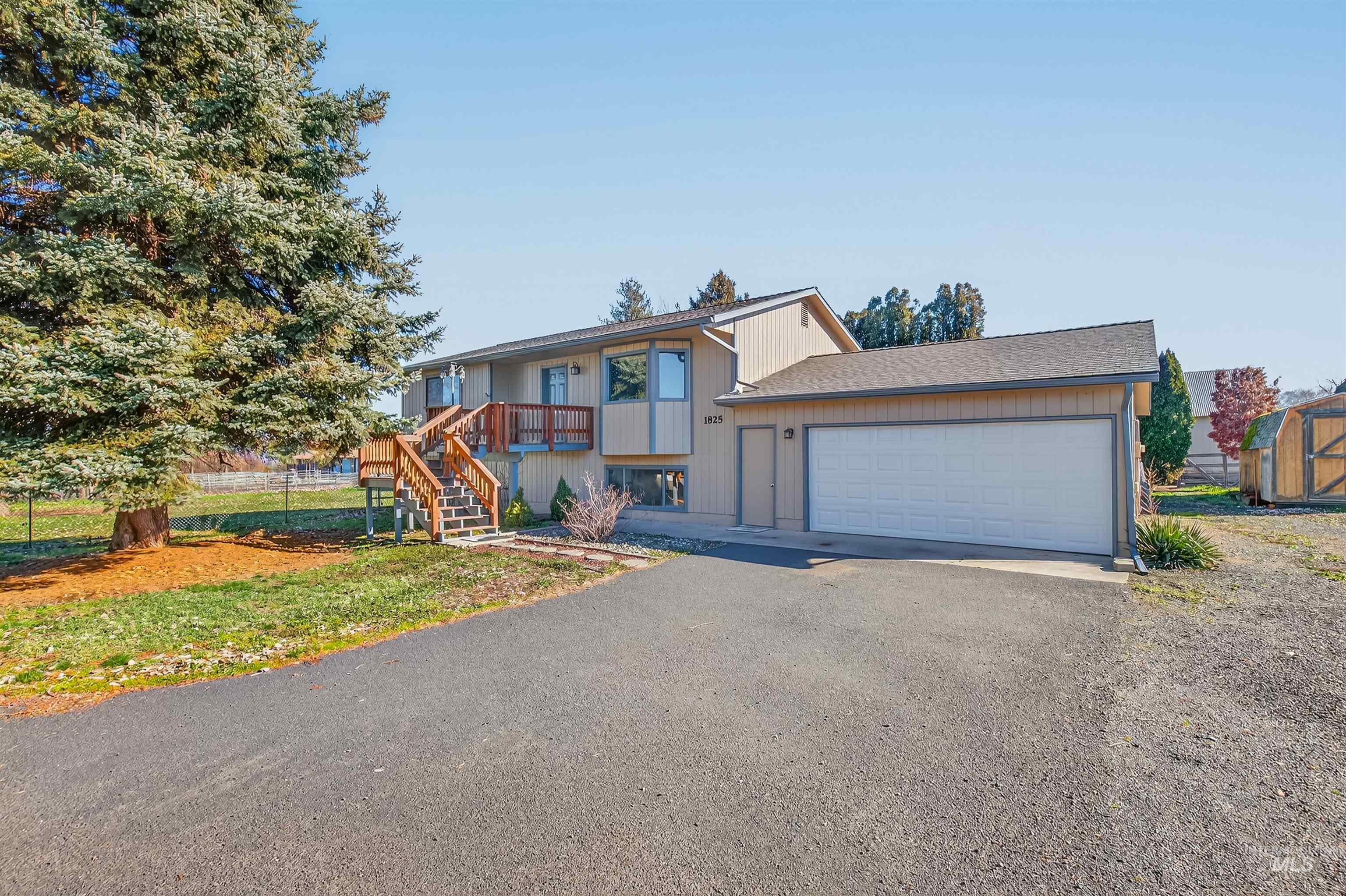 1825 Cedar Ave, Lewiston, Idaho 83501, 4 Bedrooms, 2 Bathrooms, Residential For Sale, Price $379,000,MLS 98976371