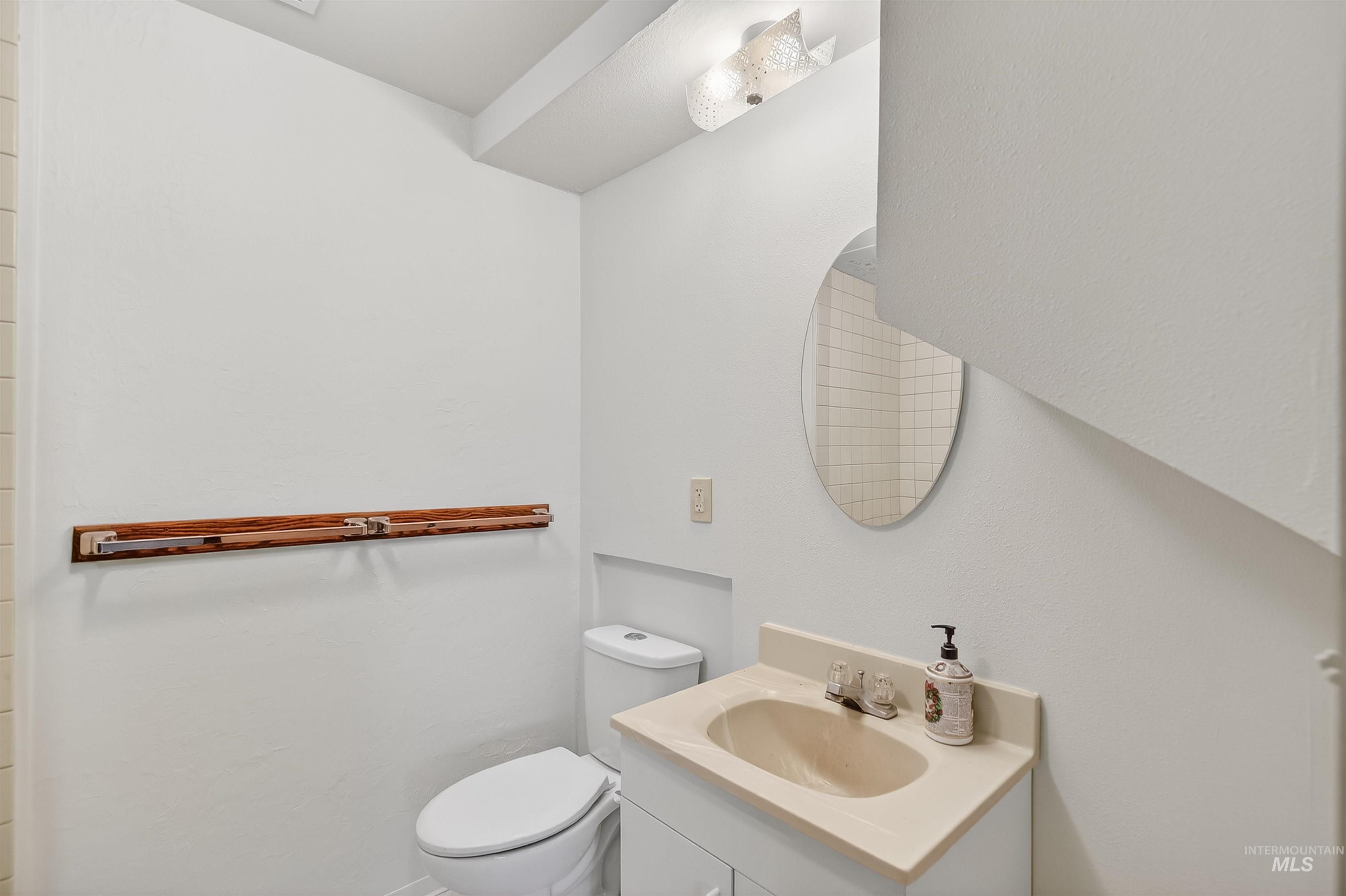 1825 Cedar Ave, Lewiston, Idaho 83501, 4 Bedrooms, 2 Bathrooms, Residential For Sale, Price $379,000,MLS 98976371