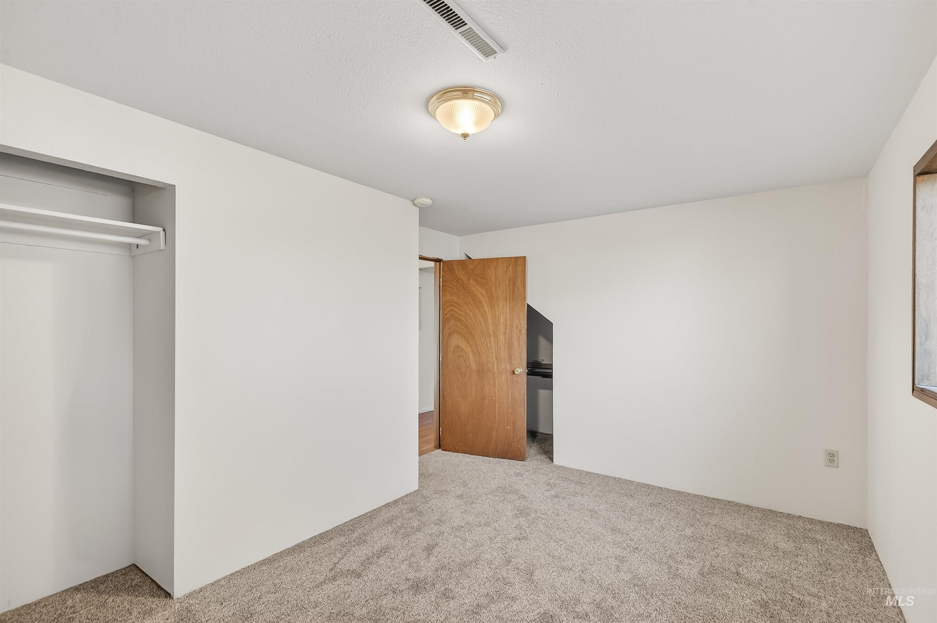 1825 Cedar Ave, Lewiston, Idaho 83501, 4 Bedrooms, 2 Bathrooms, Residential For Sale, Price $379,000,MLS 98976371