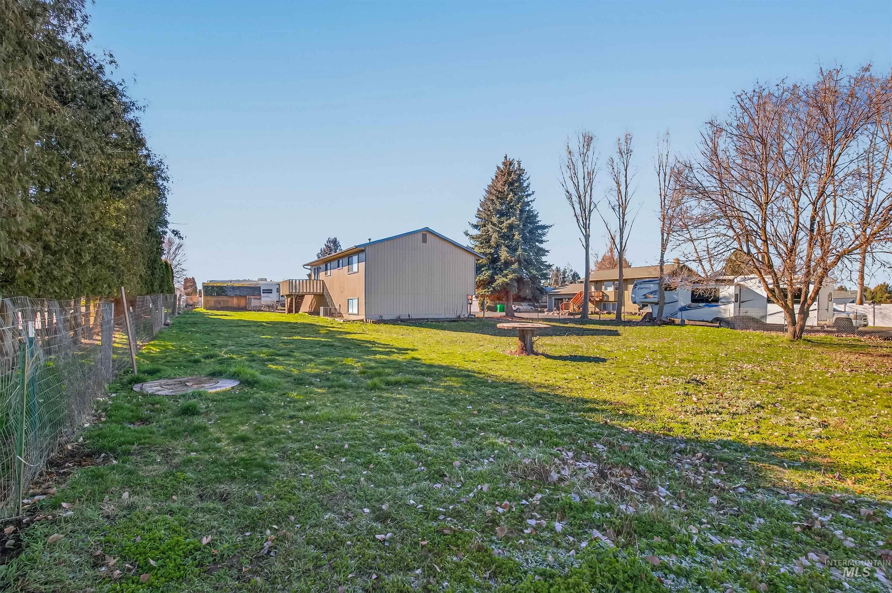 1825 Cedar Ave, Lewiston, Idaho 83501, 4 Bedrooms, 2 Bathrooms, Residential For Sale, Price $379,000,MLS 98976371