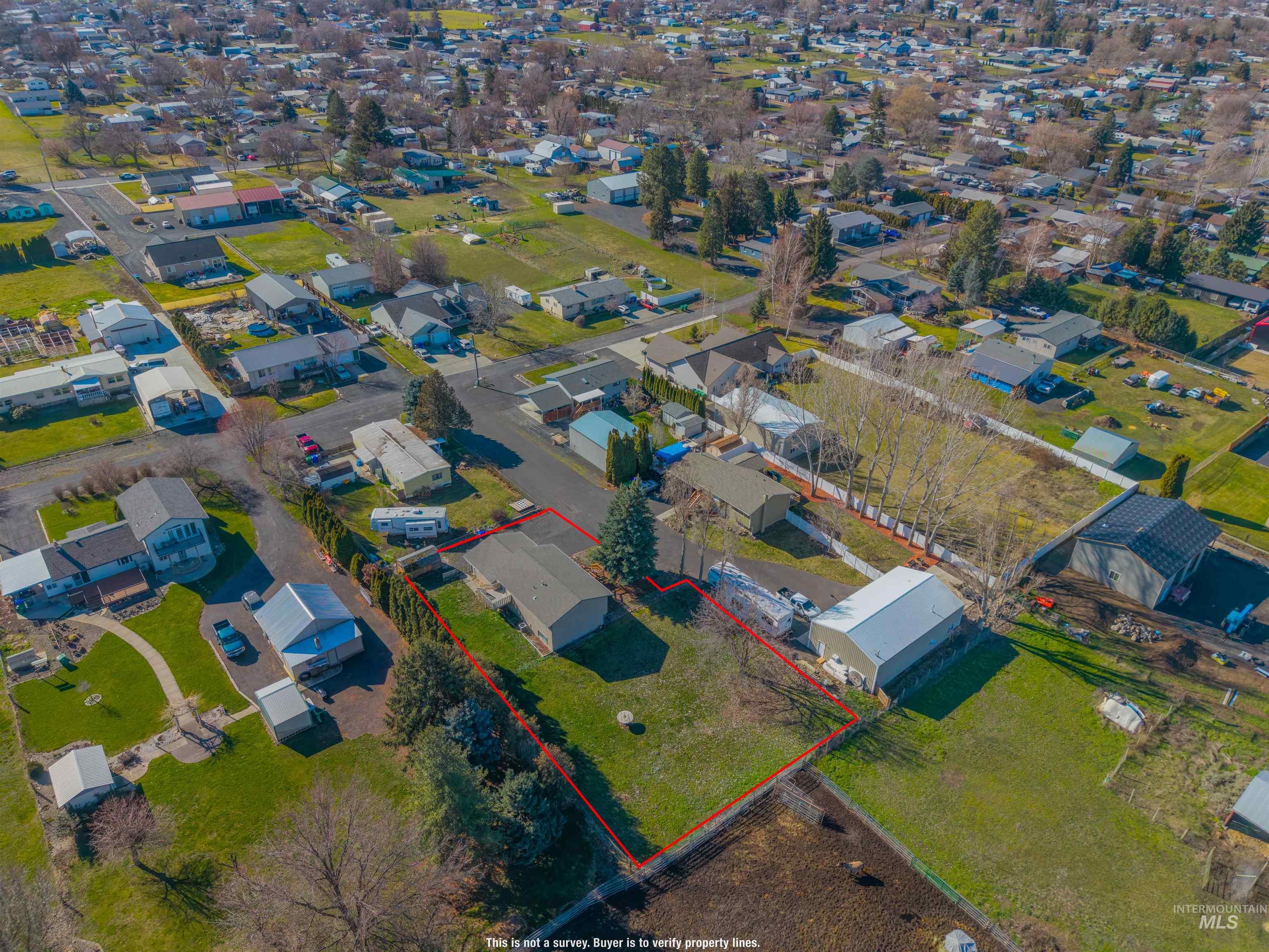 1825 Cedar Ave, Lewiston, Idaho 83501, 4 Bedrooms, 2 Bathrooms, Residential For Sale, Price $379,000,MLS 98976371