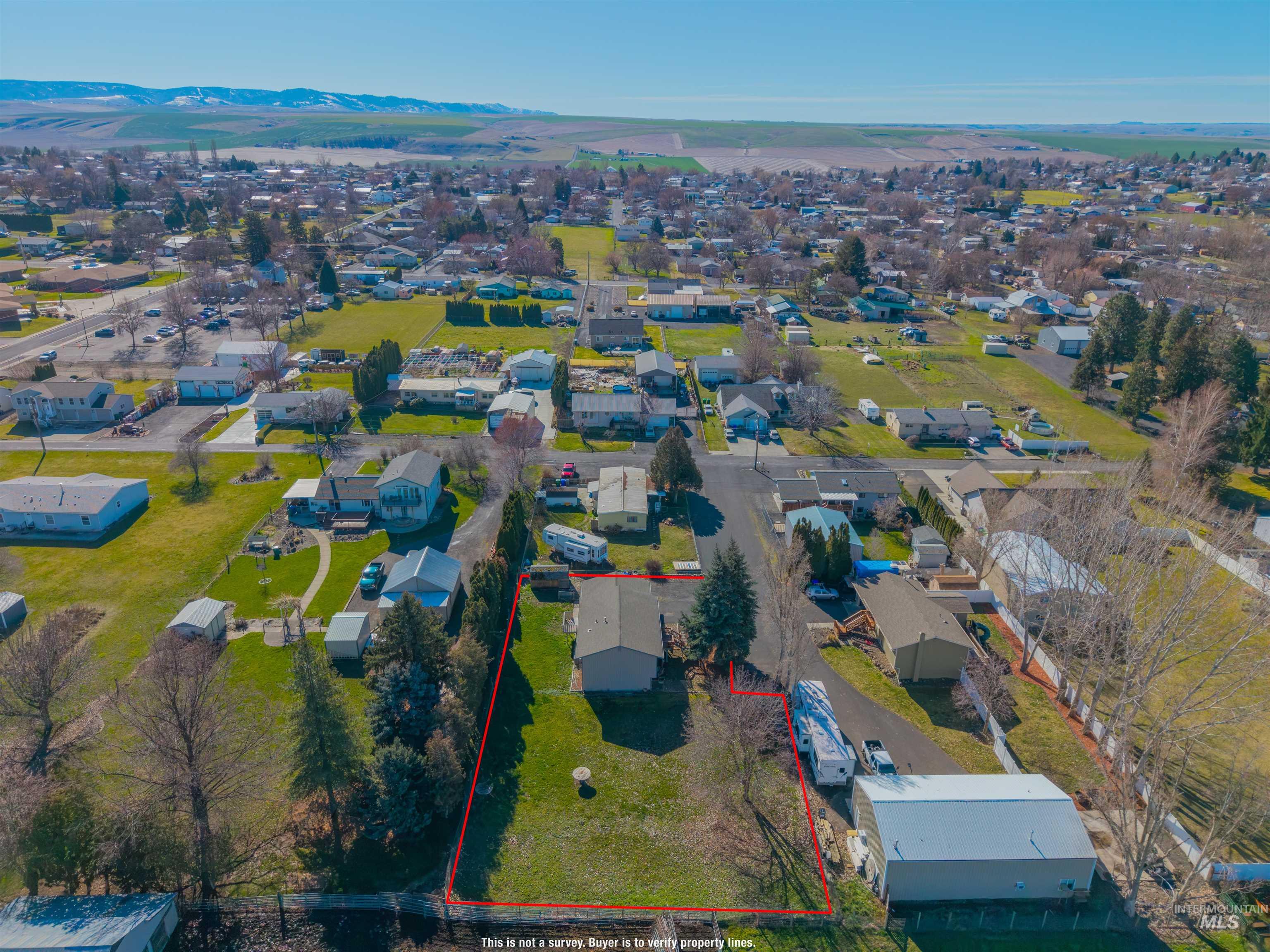 1825 Cedar Ave, Lewiston, Idaho 83501, 4 Bedrooms, 2 Bathrooms, Residential For Sale, Price $379,000,MLS 98976371