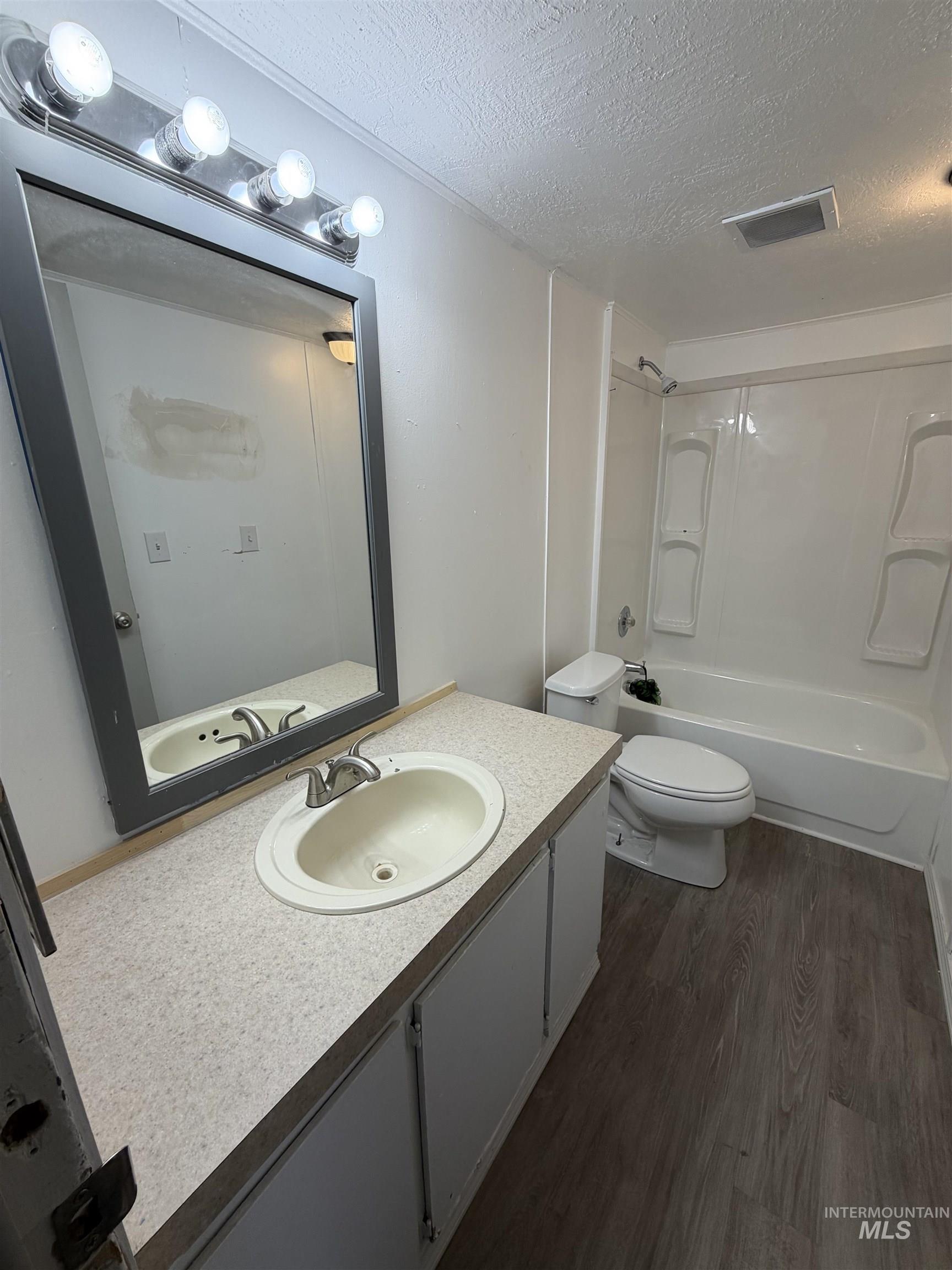 1570 Sunset Strip, Mountain Home, Idaho 83647-0000, 2 Bedrooms, 1 Bathroom, Residential For Sale, Price $34,000, 98976377