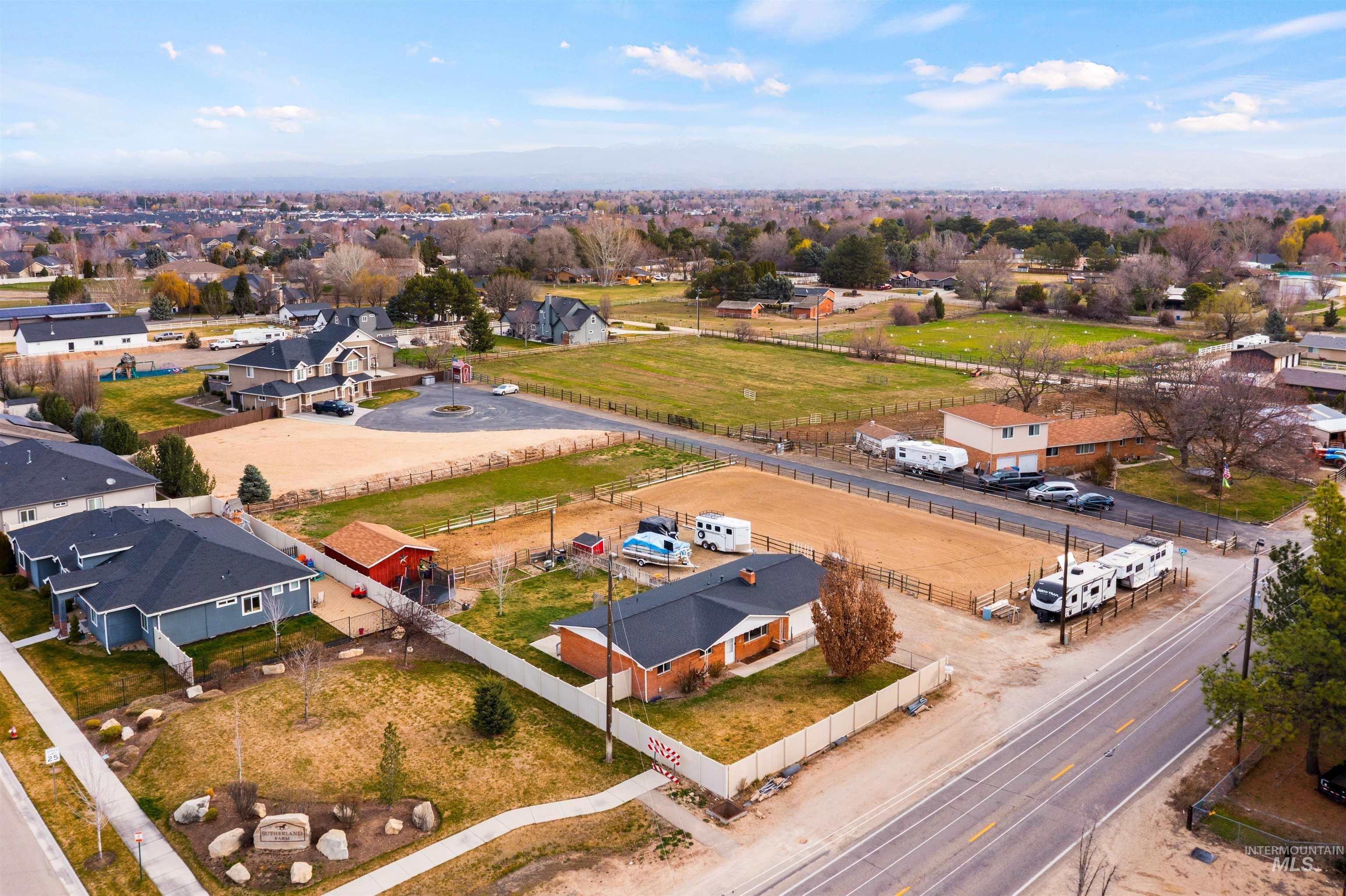 3890 E Victory Rd, Meridian, Idaho 83642, 3 Bedrooms, 2 Bathrooms, Residential For Sale, Price $540,000,MLS 98976378