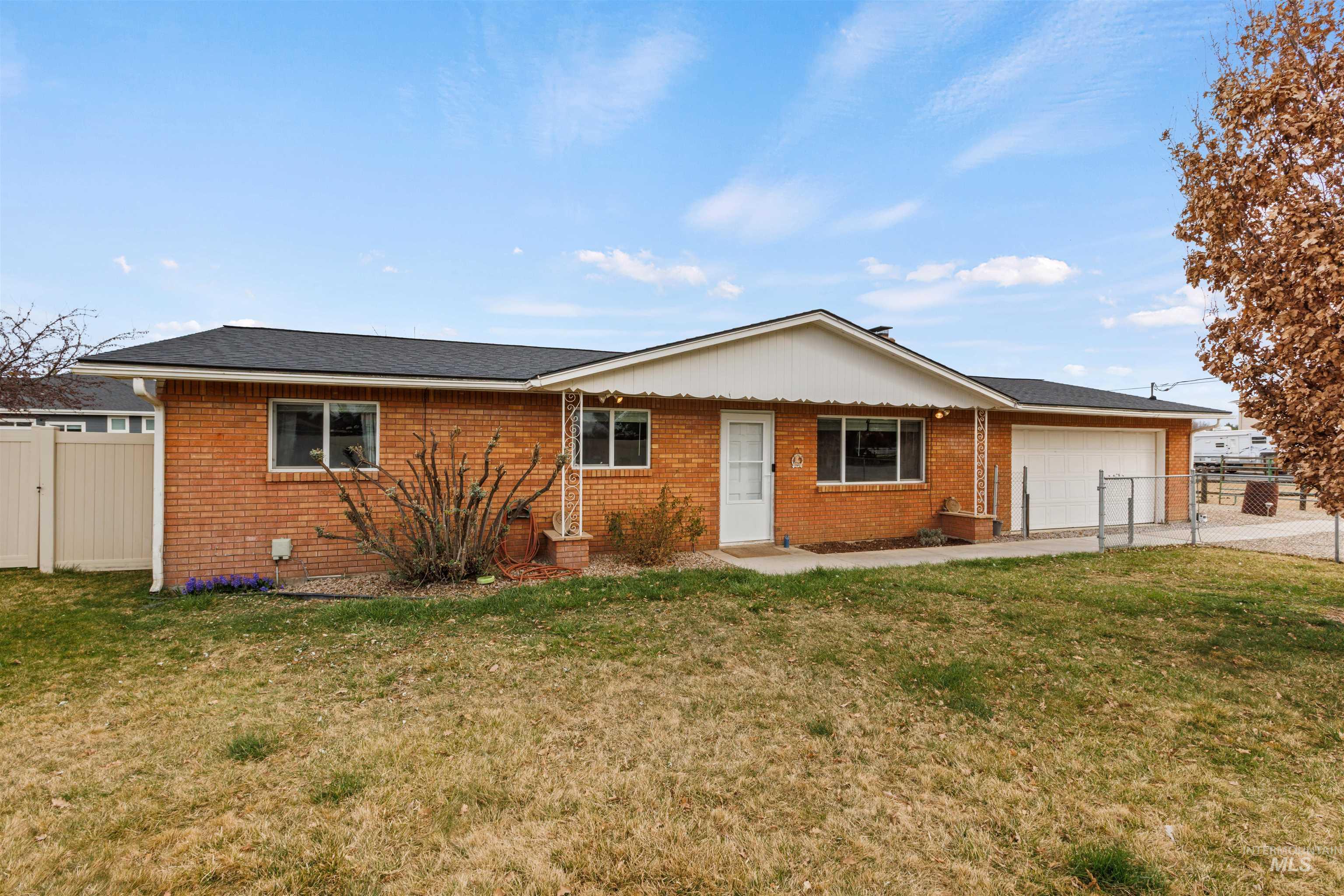 3890 E Victory Rd, Meridian, Idaho 83642, 3 Bedrooms, 2 Bathrooms, Residential For Sale, Price $540,000,MLS 98976378
