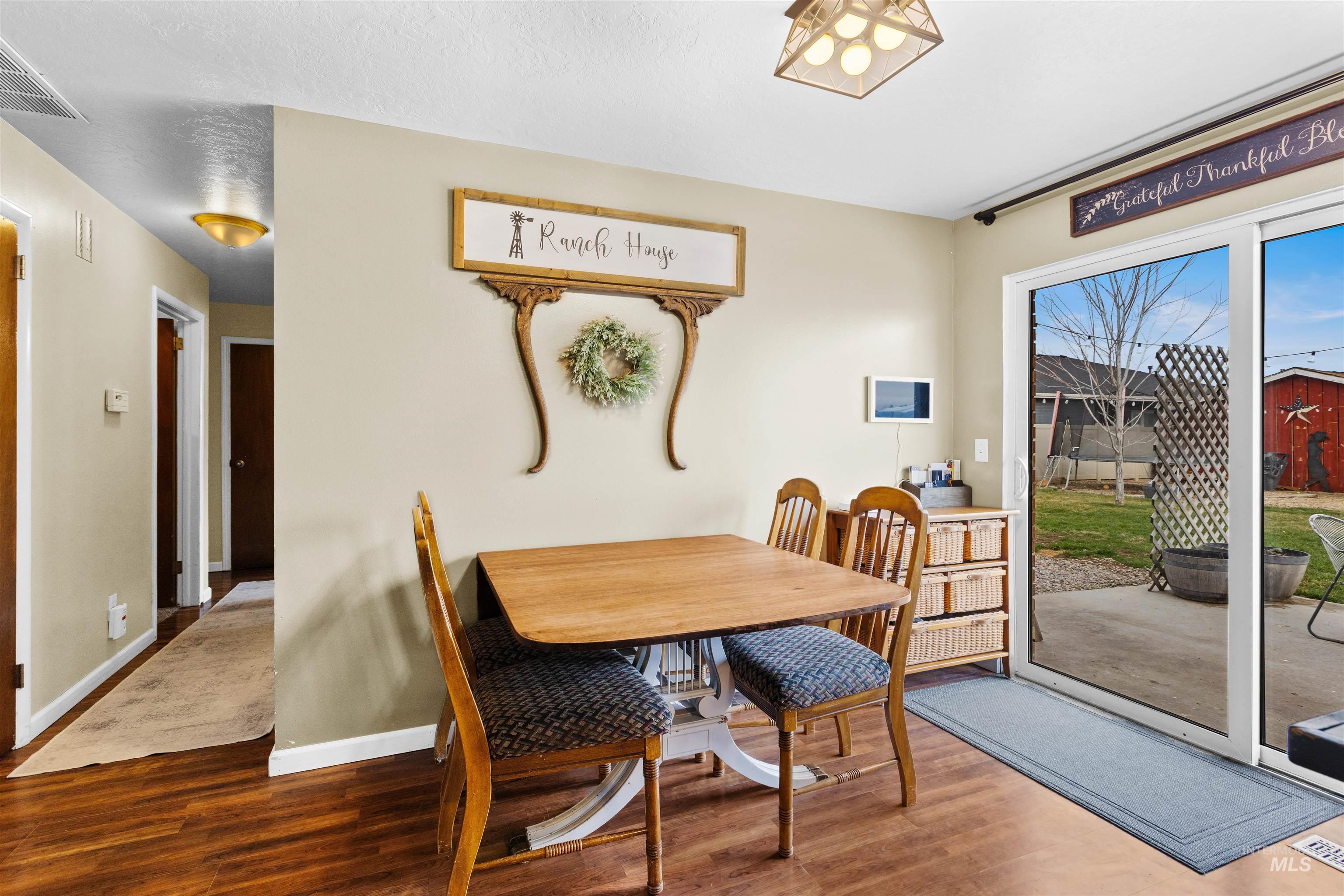 3890 E Victory Rd, Meridian, Idaho 83642, 3 Bedrooms, 2 Bathrooms, Residential For Sale, Price $540,000,MLS 98976378